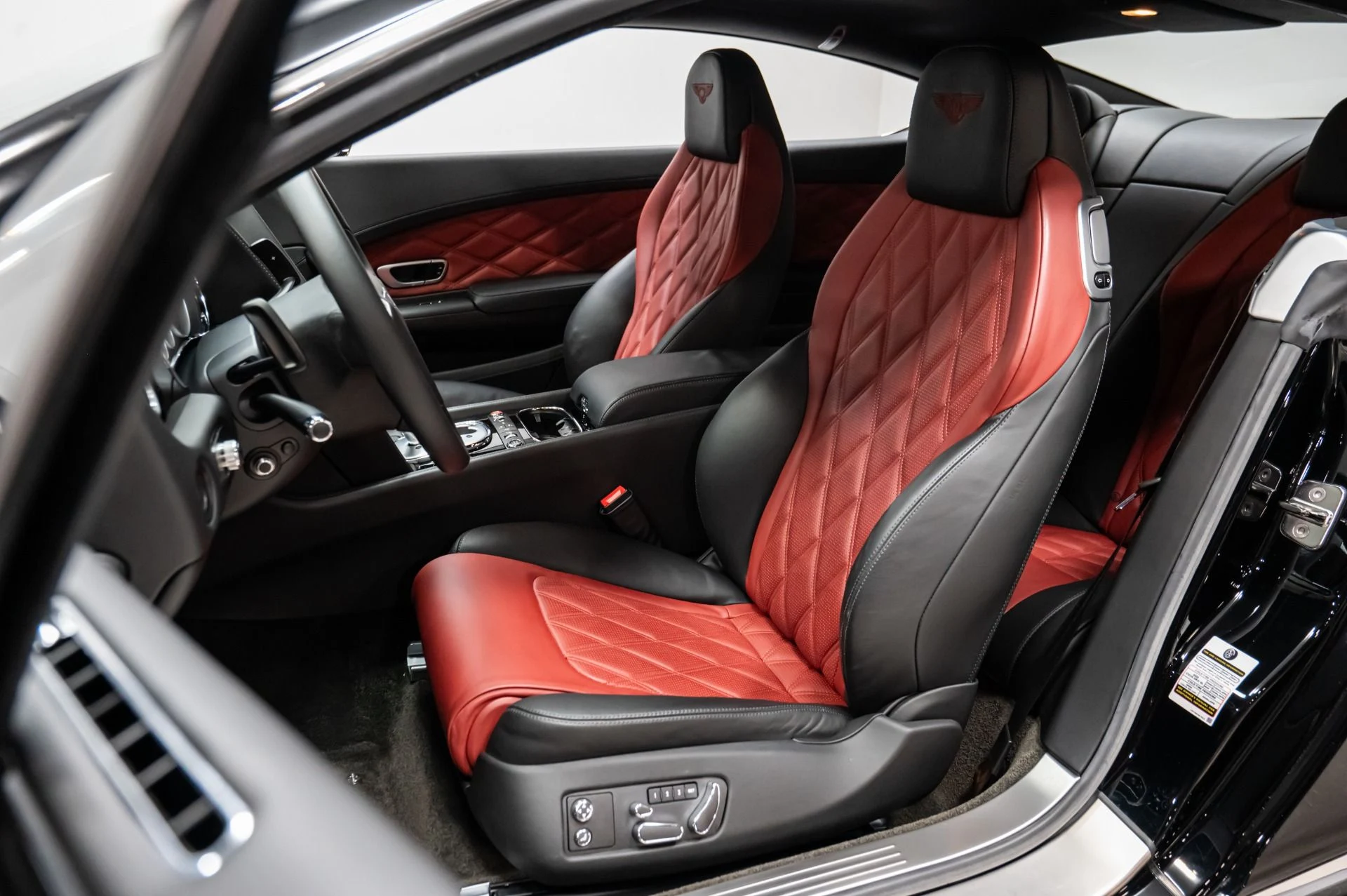 mph003_544012981_Used_2013_Bentley_Continental_GT_V8_1747849982_66f941b2d8