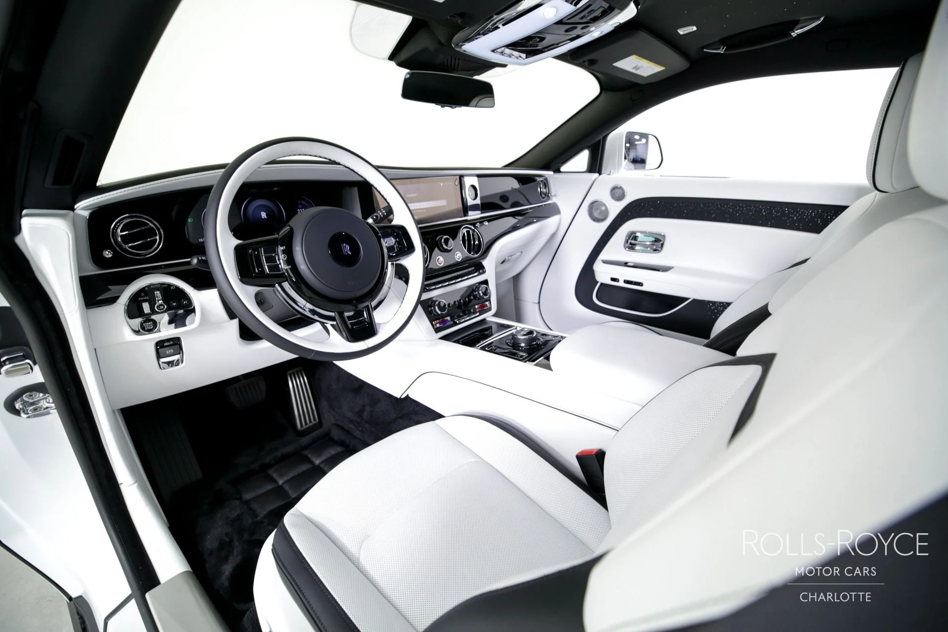 mph003_549329343_Used_2024_Rolls_Royce_Spectre_1712872063_624a40b17f