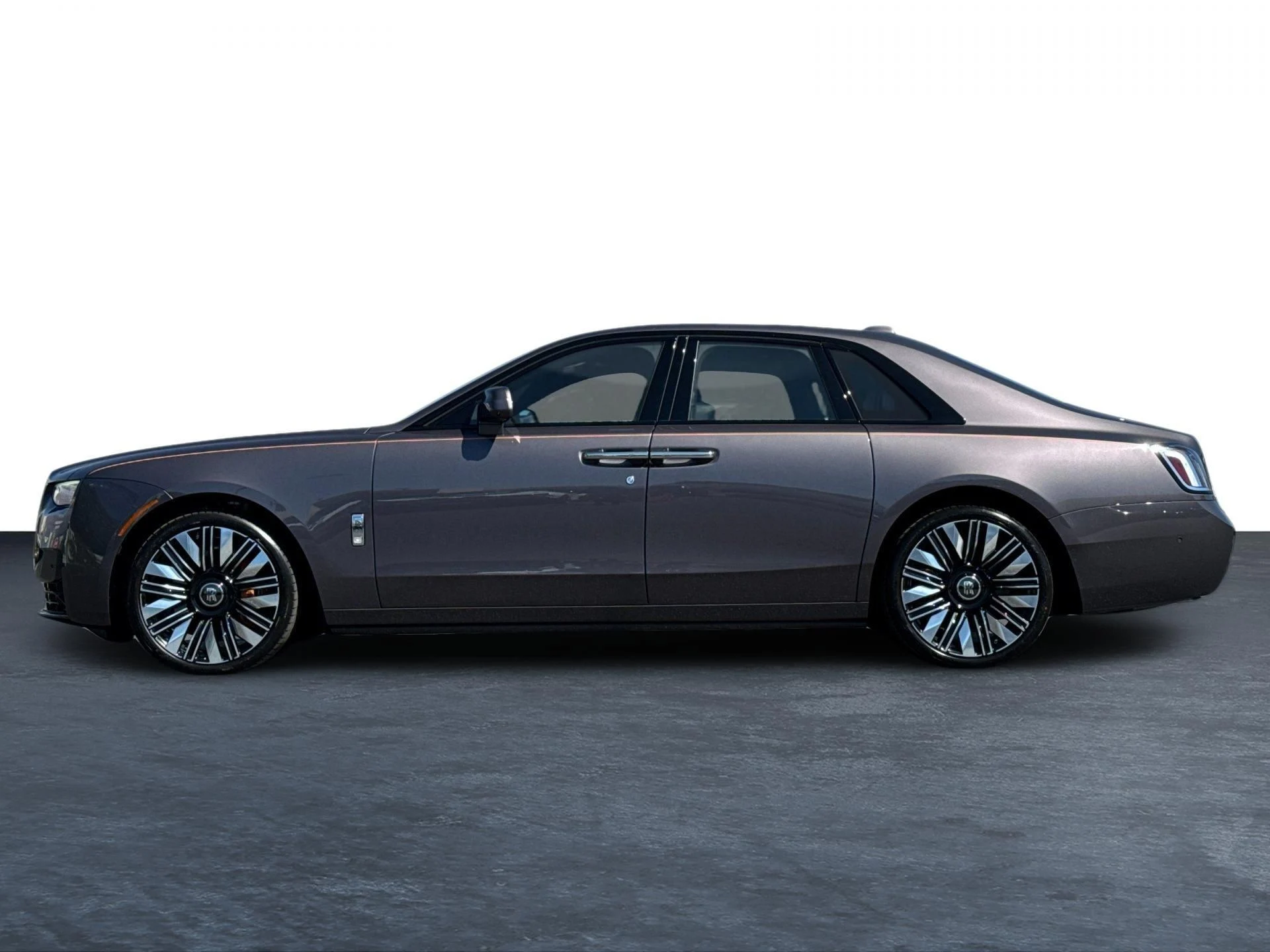 mph003_552772823_New_2025_Rolls_Royce_Ghost_Base_1756889520_8d3021104d