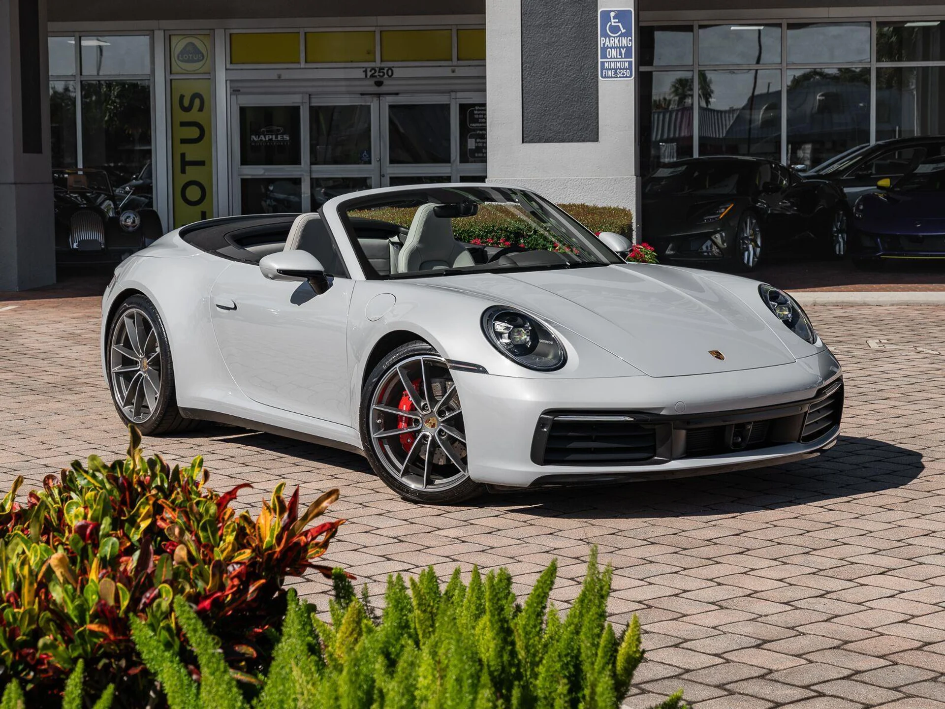 mph003_57257433_Used_2024_Porsche_911_Carrera_4_S_1792609673_5fda7b9a0f