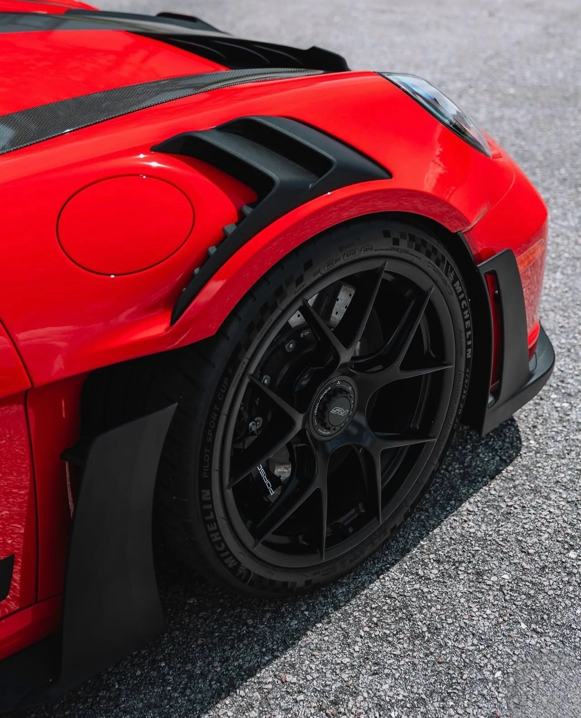 mph003_574680404_Used_2023_Porsche_911_GT_3_RS_1759180322_7f40965d9c