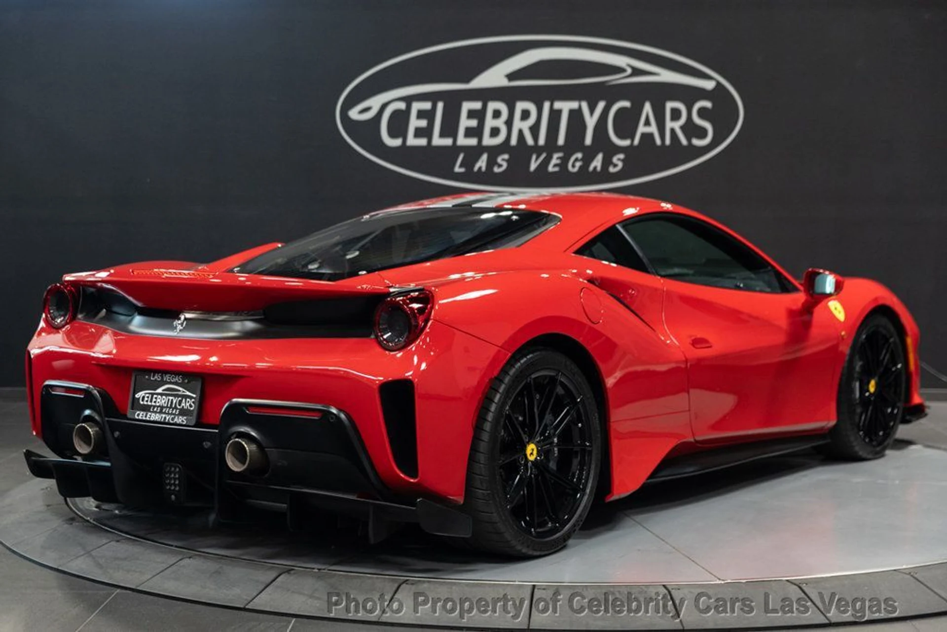 mph003_58131182_used_2020_ferrari_488_pista_488pista_9707_22881608_4_1024_a5e18401d9