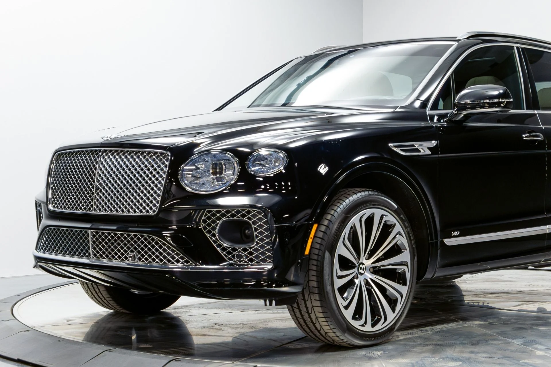 mph003_581347790_Used_2021_Bentley_Bentayga_V8_First_Edition_1776782316_617d8c5ab4