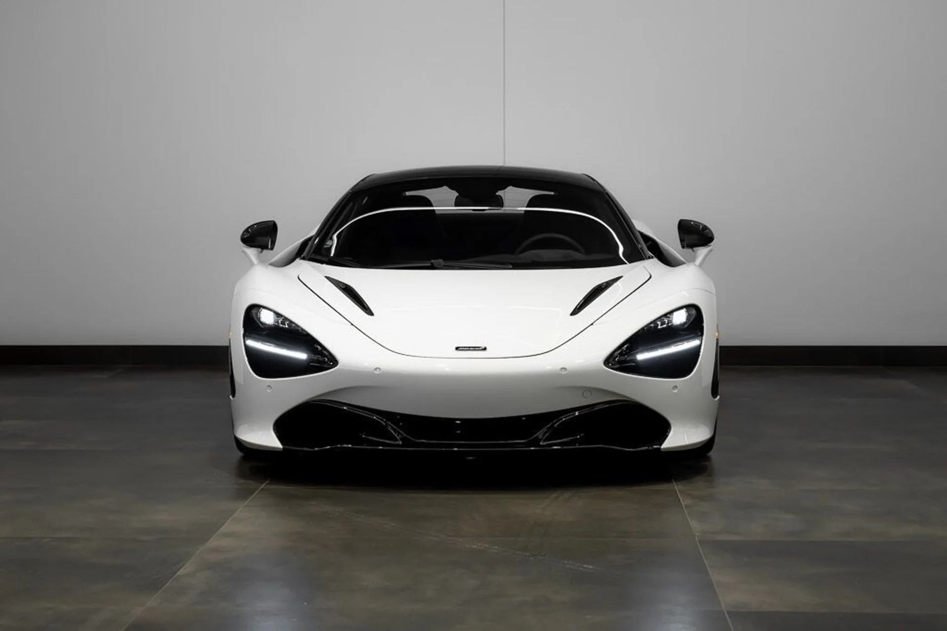 mph003_593702539_mclaren_720s_2020_jpg_v_1773863537_308c501f08