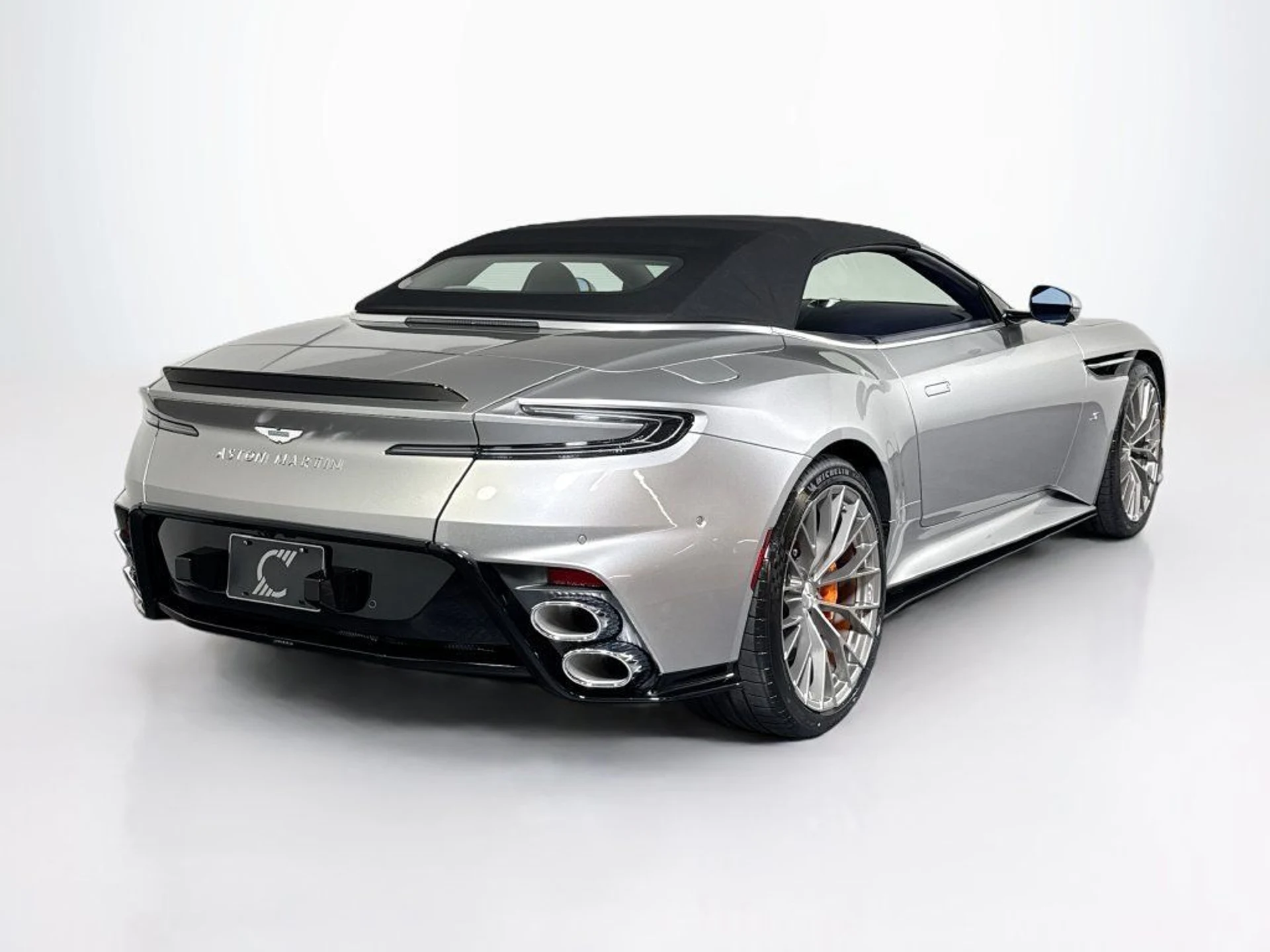 mph003_599213611_new_2026_aston_martin_db12_volante_11350_23082922_5_1024_11efe00263
