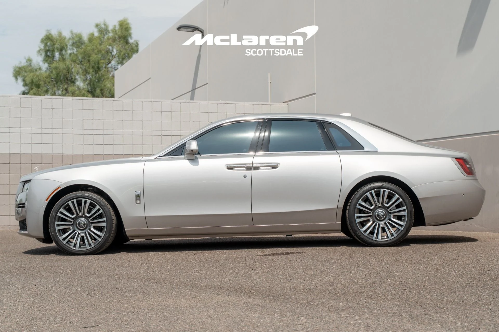 mph003_610167656_Used_2021_Rolls_Royce_GHOST_1786818590_7ed9863277