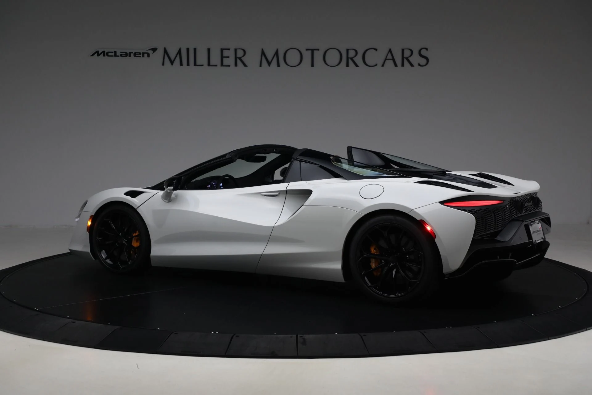 mph003_635723294_New_2026_Mc_Laren_Artura_Spider_Tech_Lux_c7619ae63e