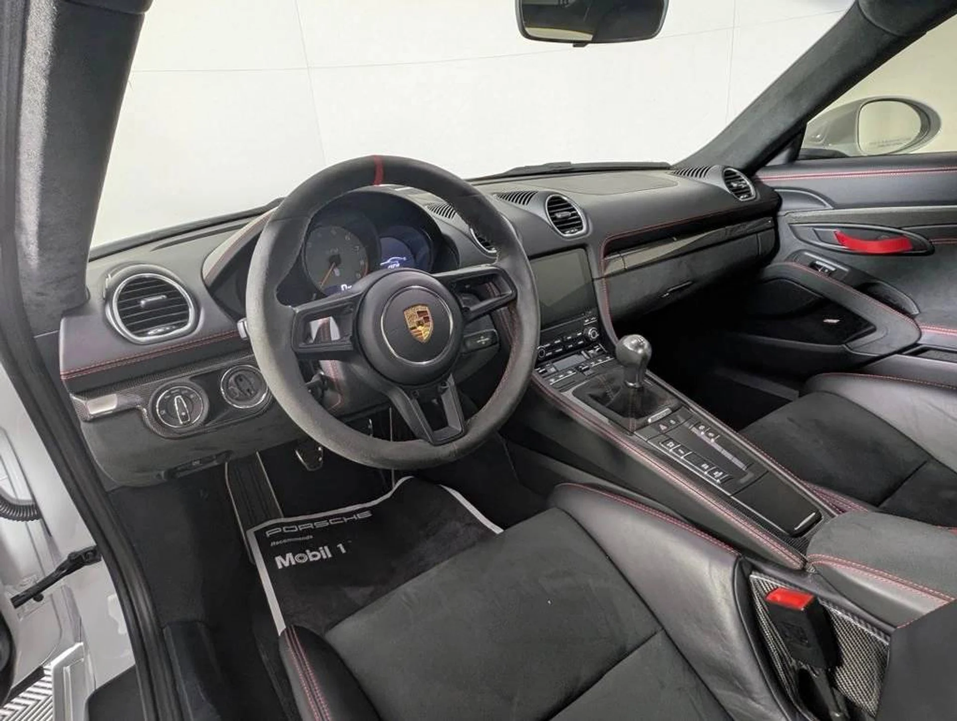 mph003_635873304_1280_00959ad2f0