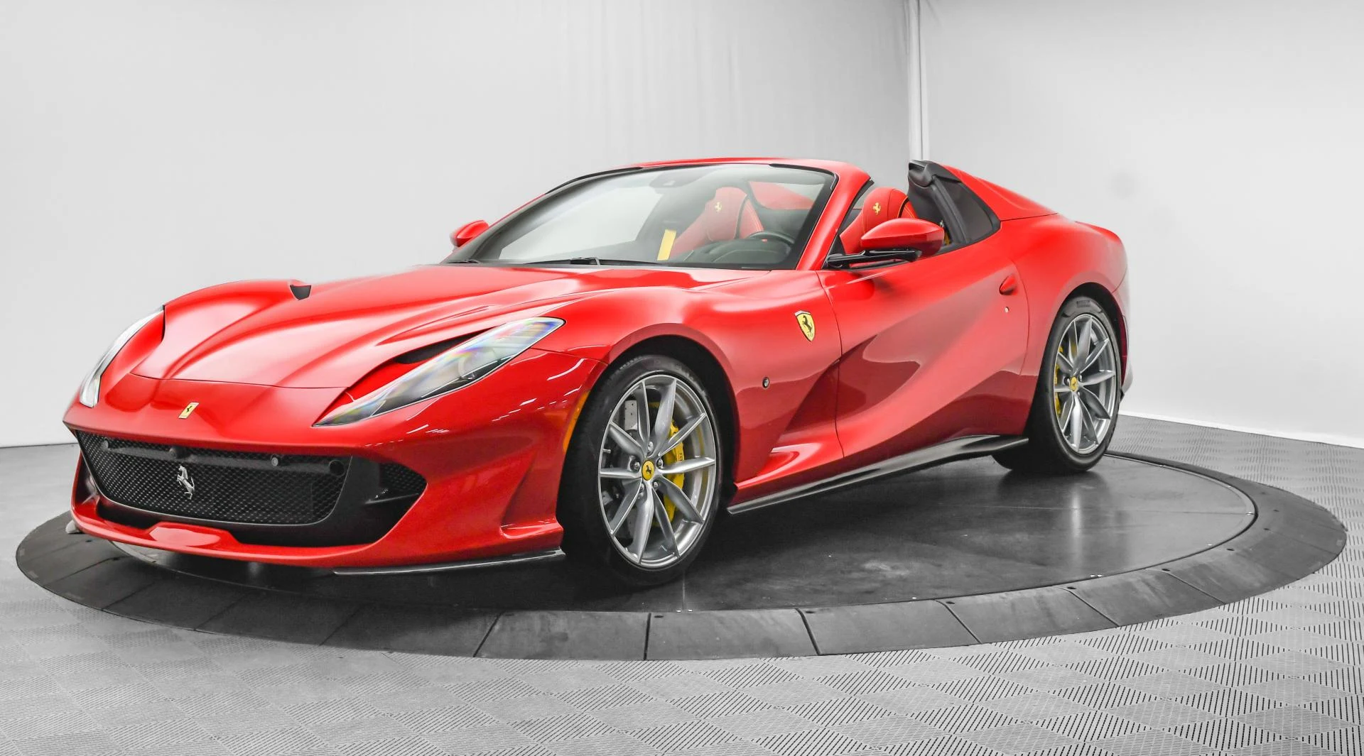 mph003_636289799_Used_2021_Ferrari_812_GTS_1753257380_70cadee2fa
