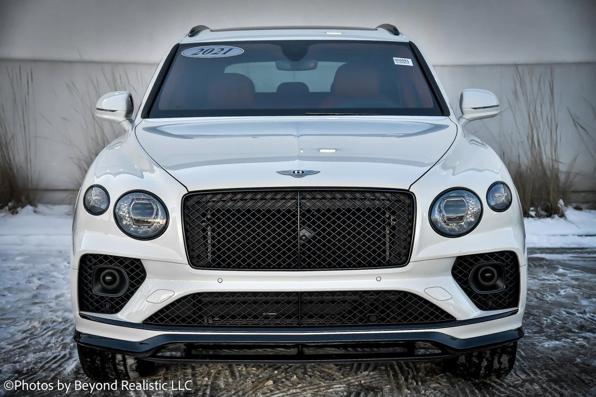 mph003_645051270_Used_2021_Bentley_Bentayga_V8_First_Edition_Specification_Black_Specification_1740214740_5bb1fe77cc