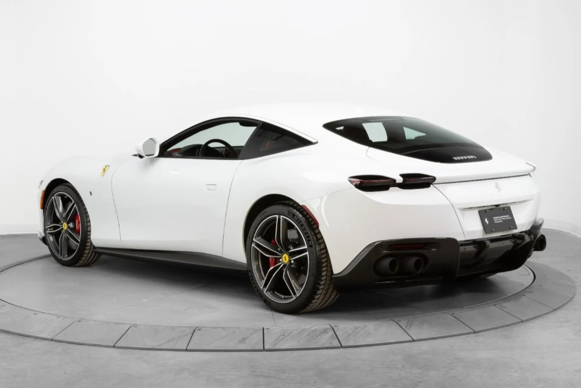 mph003_645516238_Used_2024_Ferrari_Roma_1770394402_a4fdd077e5