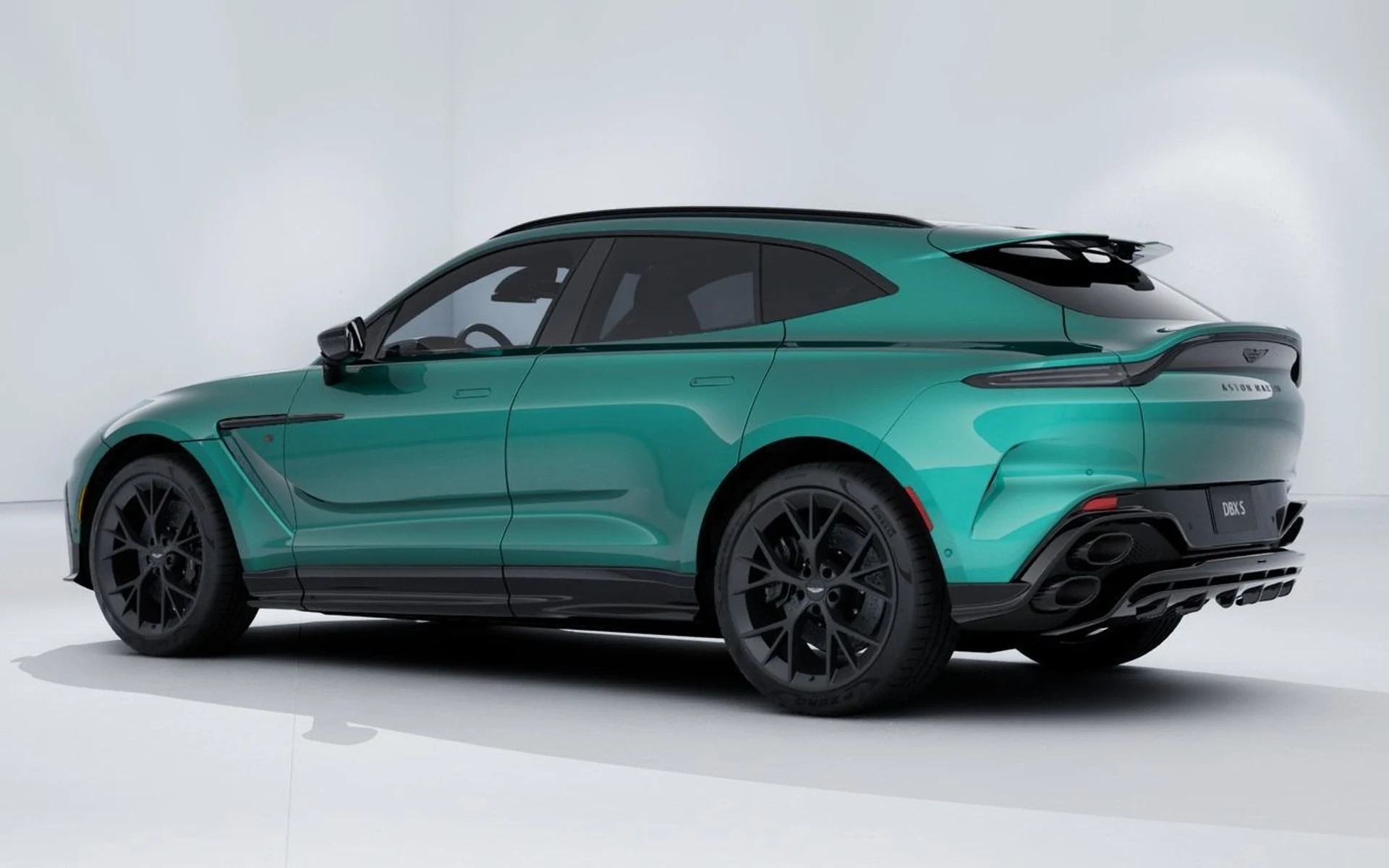 mph003_645731209_New_2026_Aston_Martin_DBX_S_1764701192_251a1c0196