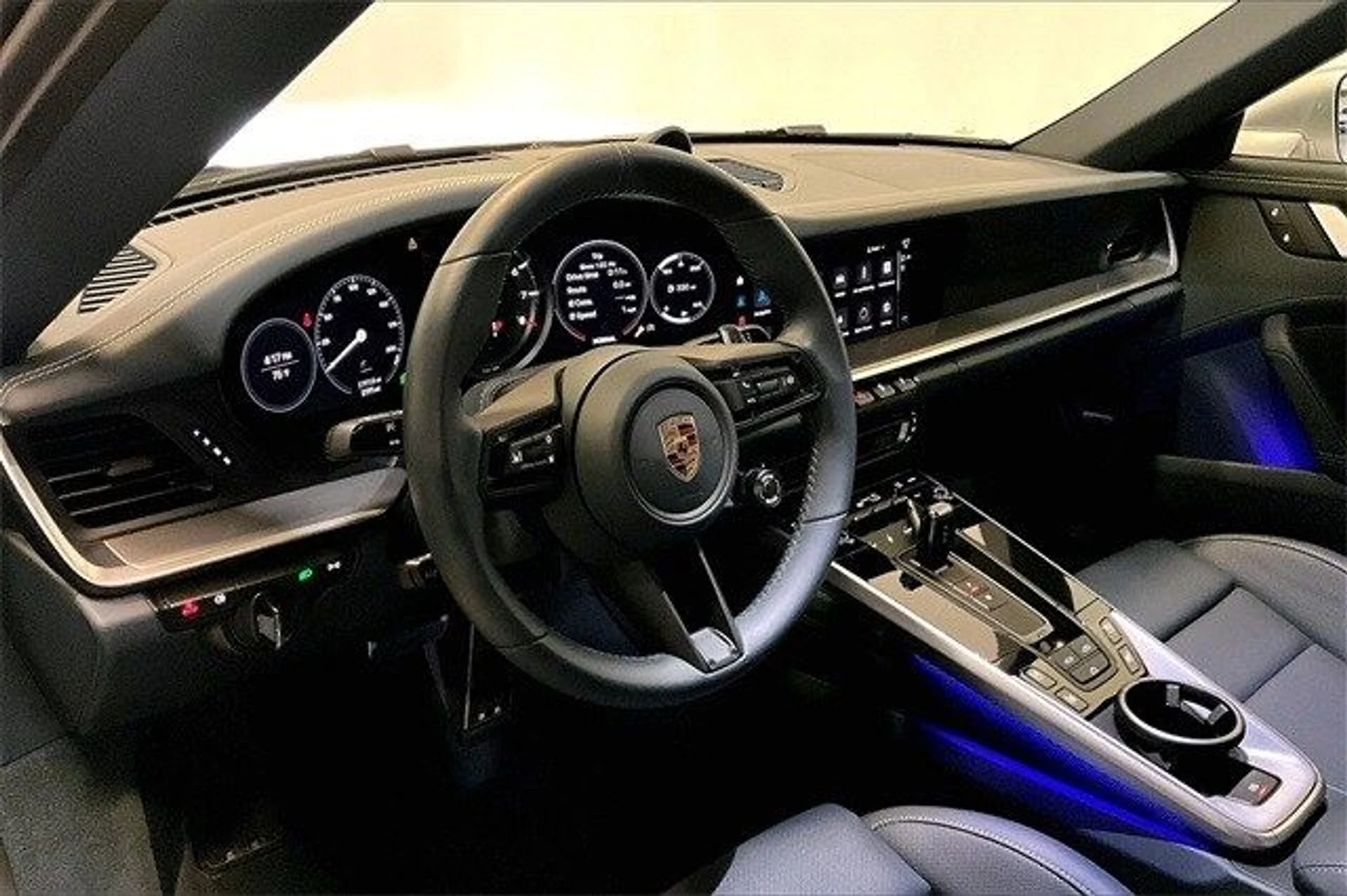 mph003_661735115_720734d7bd511d4f4def1660cdf38a61x_ff3db8c399