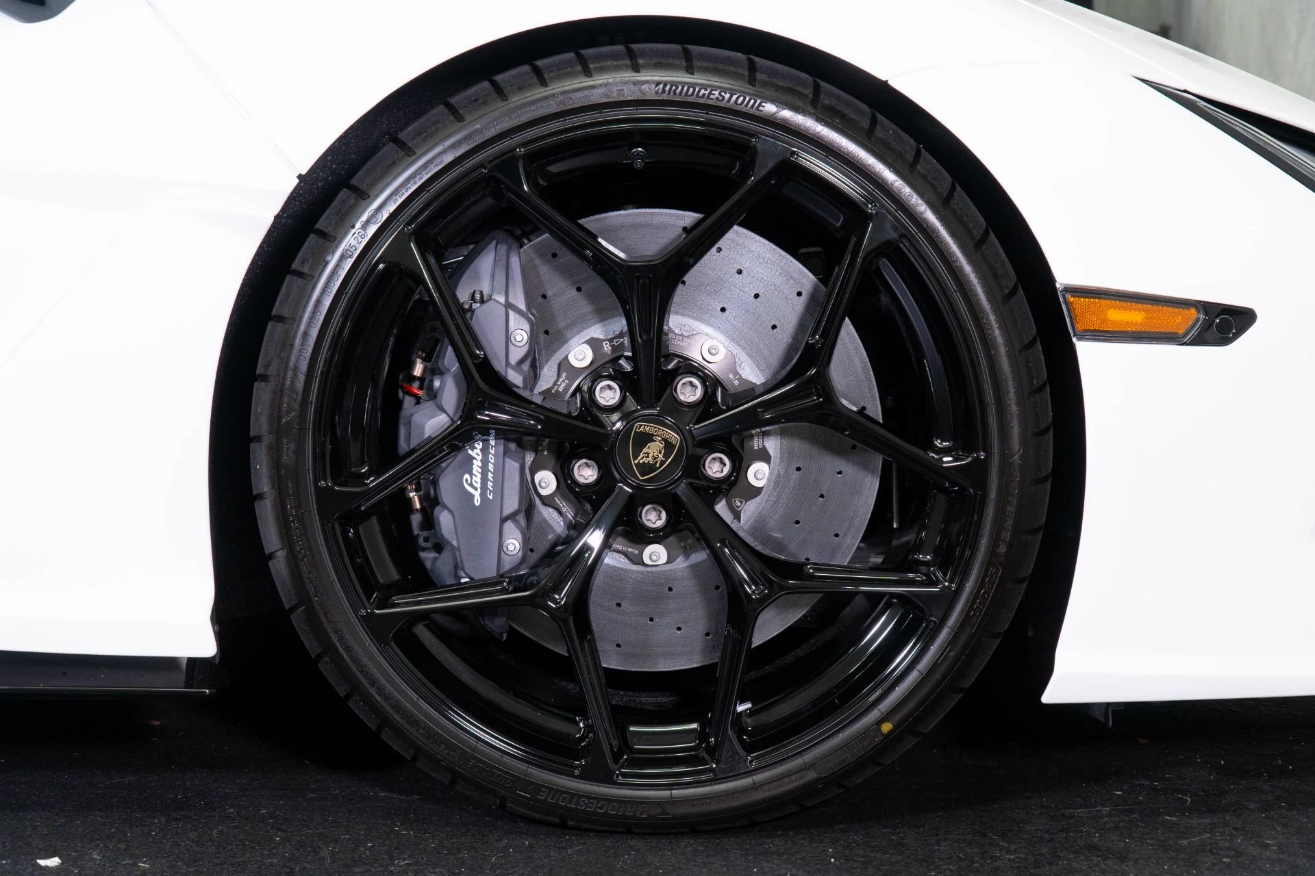 mph003_674691039_New_2026_Lamborghini_Revuelto_1778722081_938eb5e96b