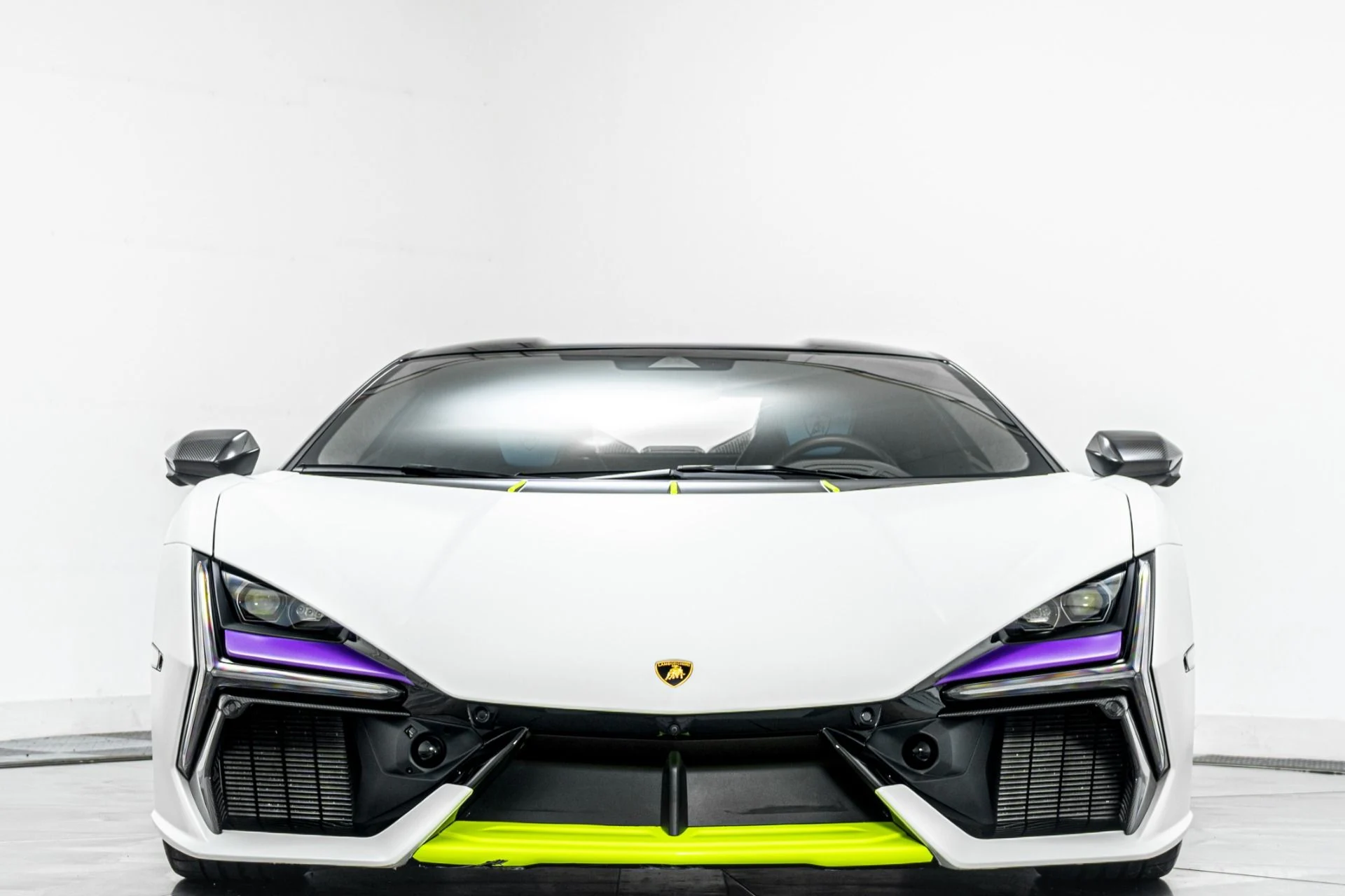 mph003_679366477_Used_2025_Lamborghini_Revuelto_1001_Horsepower_Multicolor_Matte_Wrap_High_Tech_Pack_1781554608_9ffd0a1321