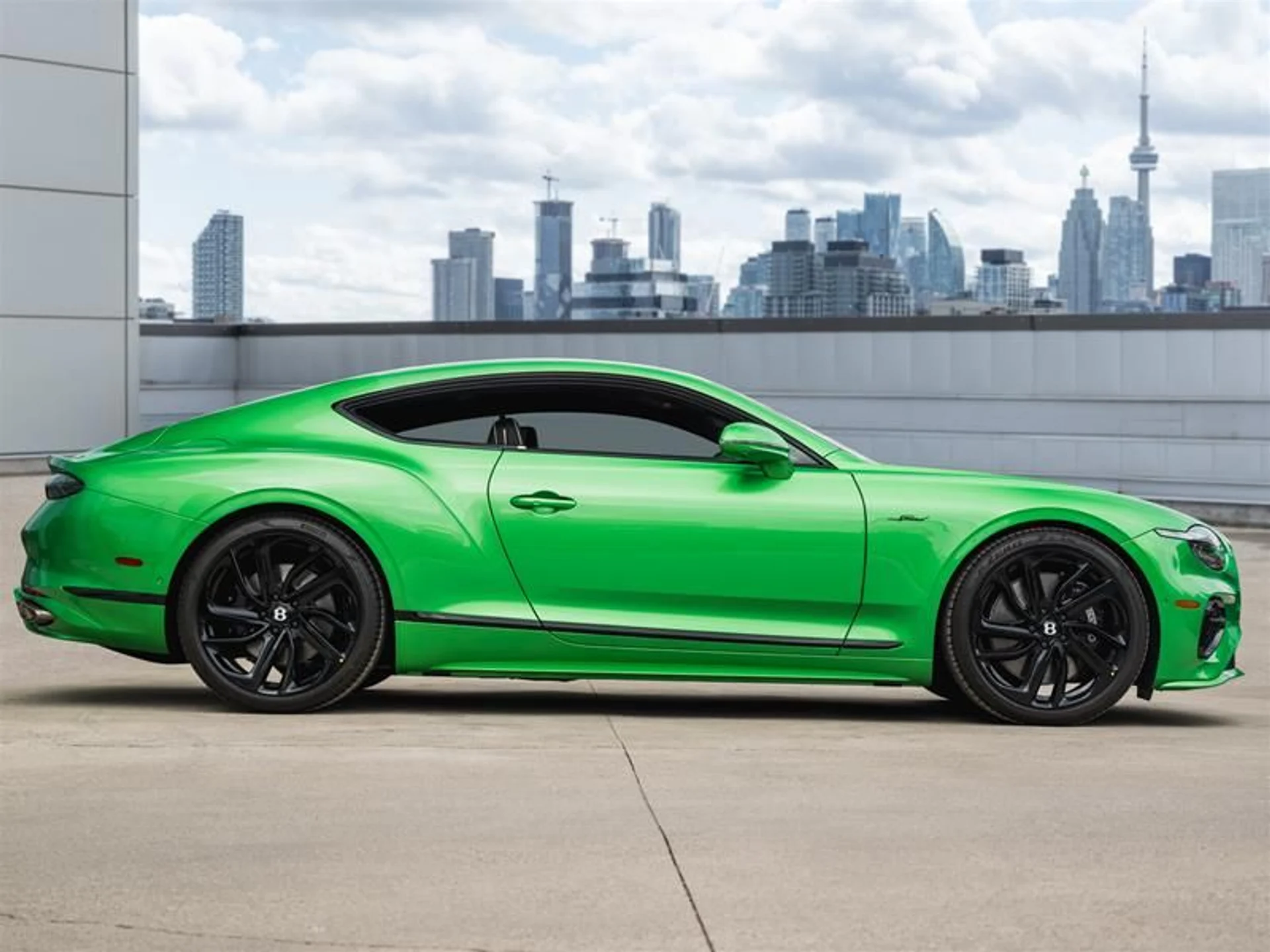 mph003_686691764_cag4evdj_5cb6dd6416