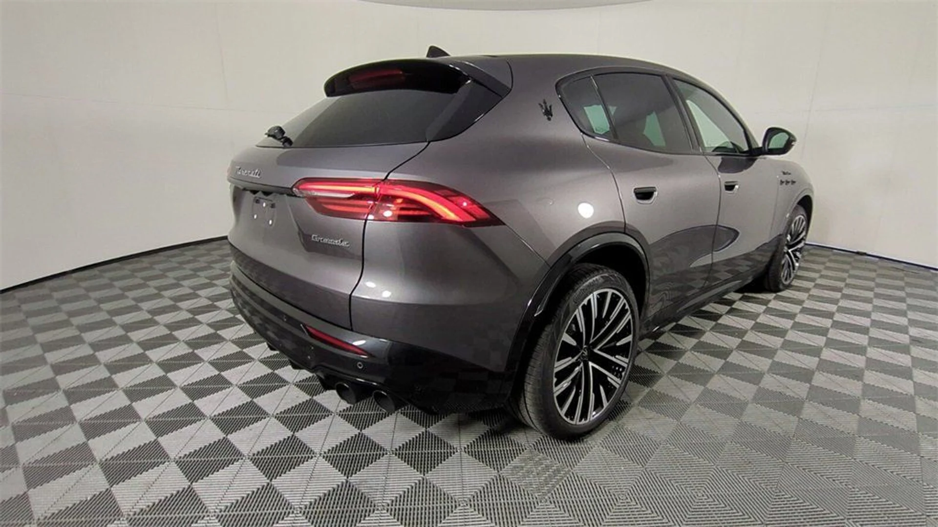 mph003_700026018_52ce6e67fde8702822a433b0a4412249_db15647d17