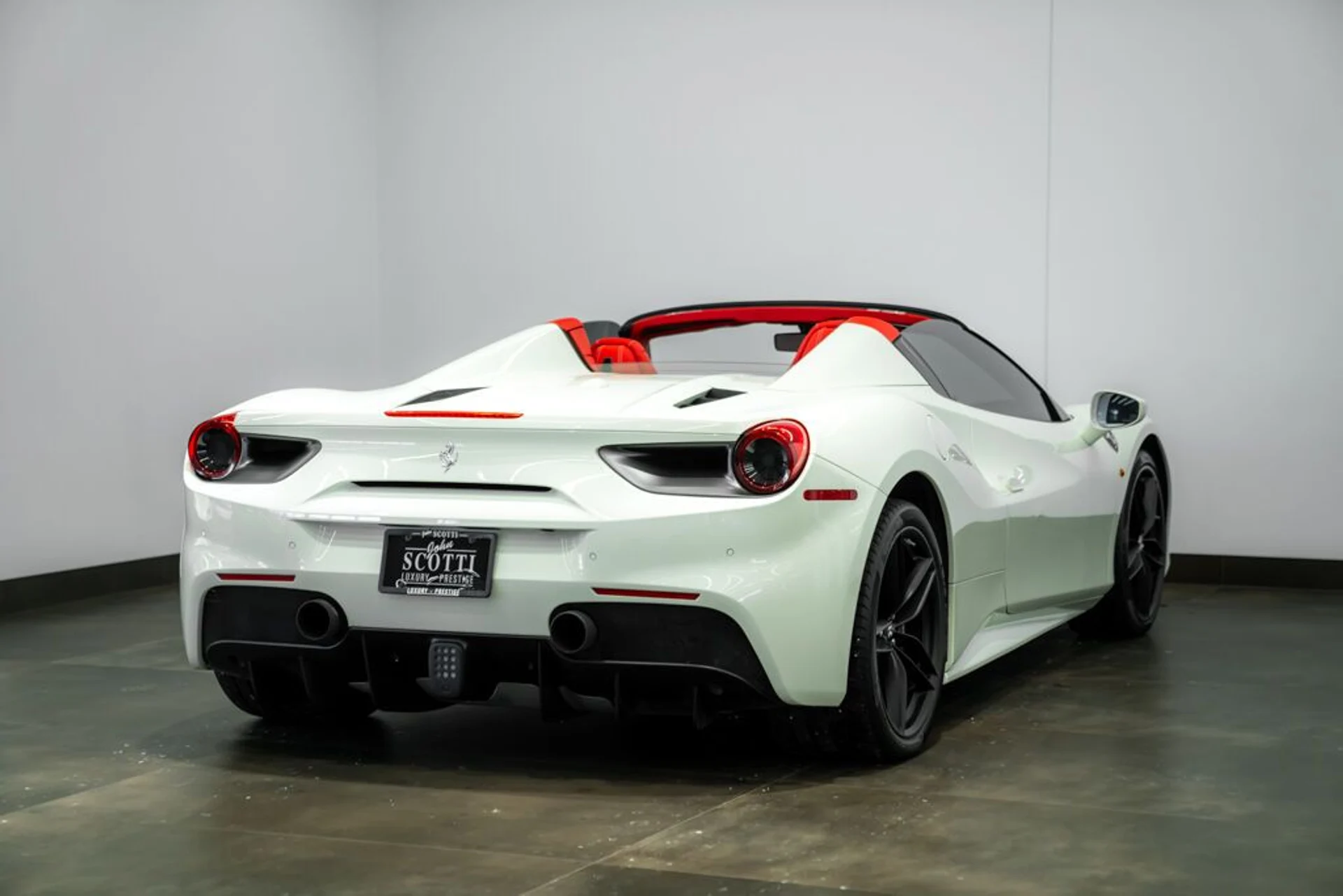 mph003_71274681_ferrari_488_spider_2019_jpg_v_1754355020_c225dddd05