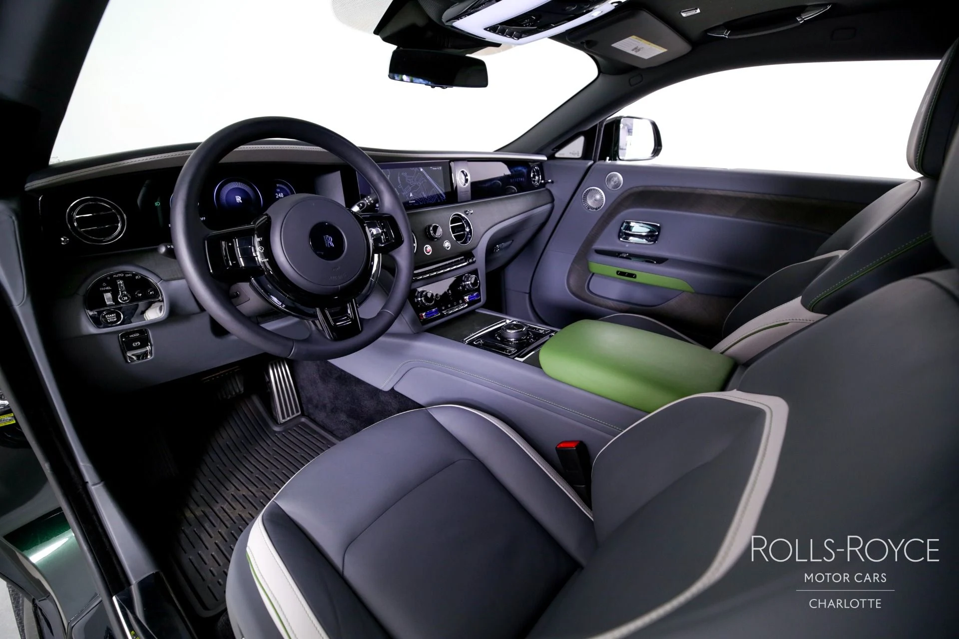 mph003_712747300_Used_2024_Rolls_Royce_Spectre_1744988353_141793975d