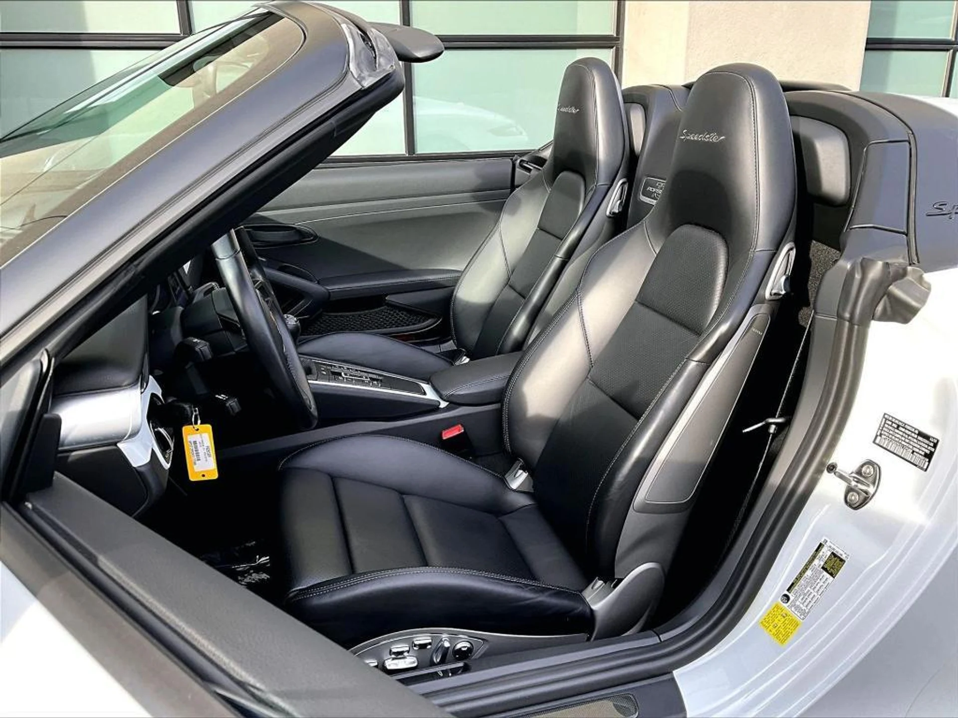 mph003_714984477_BK_5bvn1_B_BA_2_U_Qtt_SVVGH_Bum7_MQ_ecadb51763