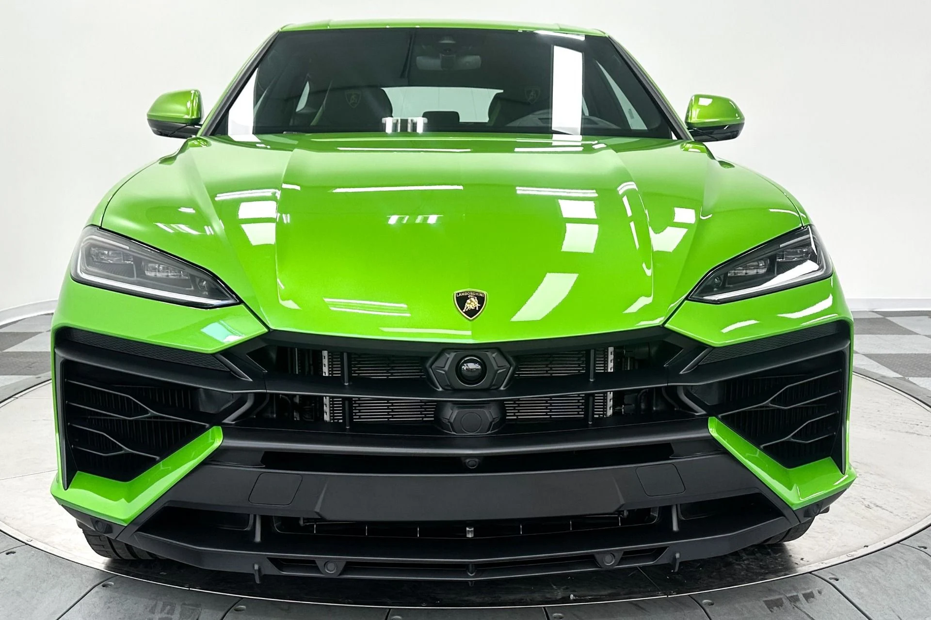 mph003_728839893_Used_2025_Lamborghini_Urus_SE_Bicolor_Sportive_Interior_870_Miles_789_Horsepower_1772047761_be967f7817