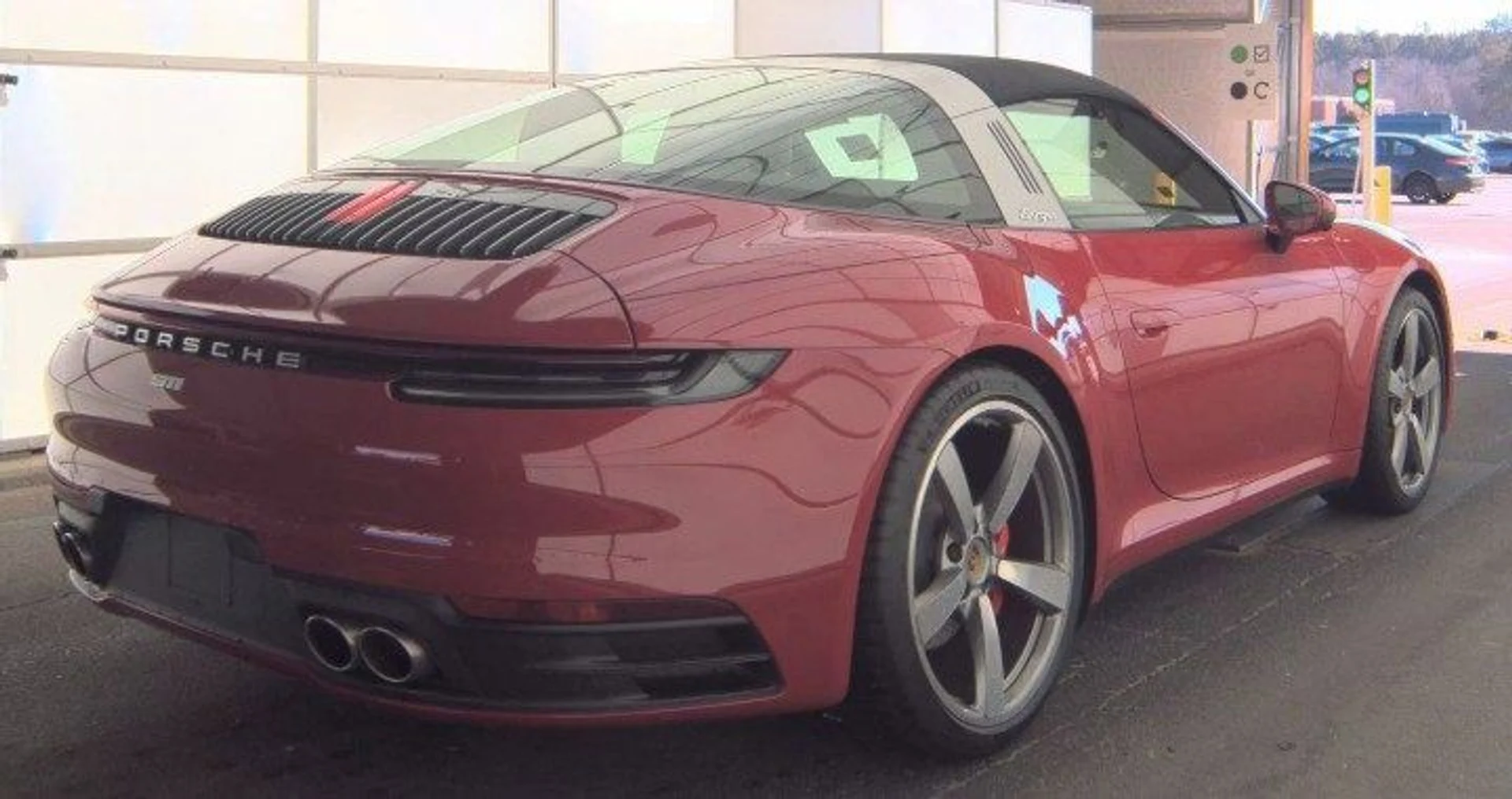 mph003_72932726_b0d78cf172486f98ea4e0ea01bfae070x_7b182f1cf1