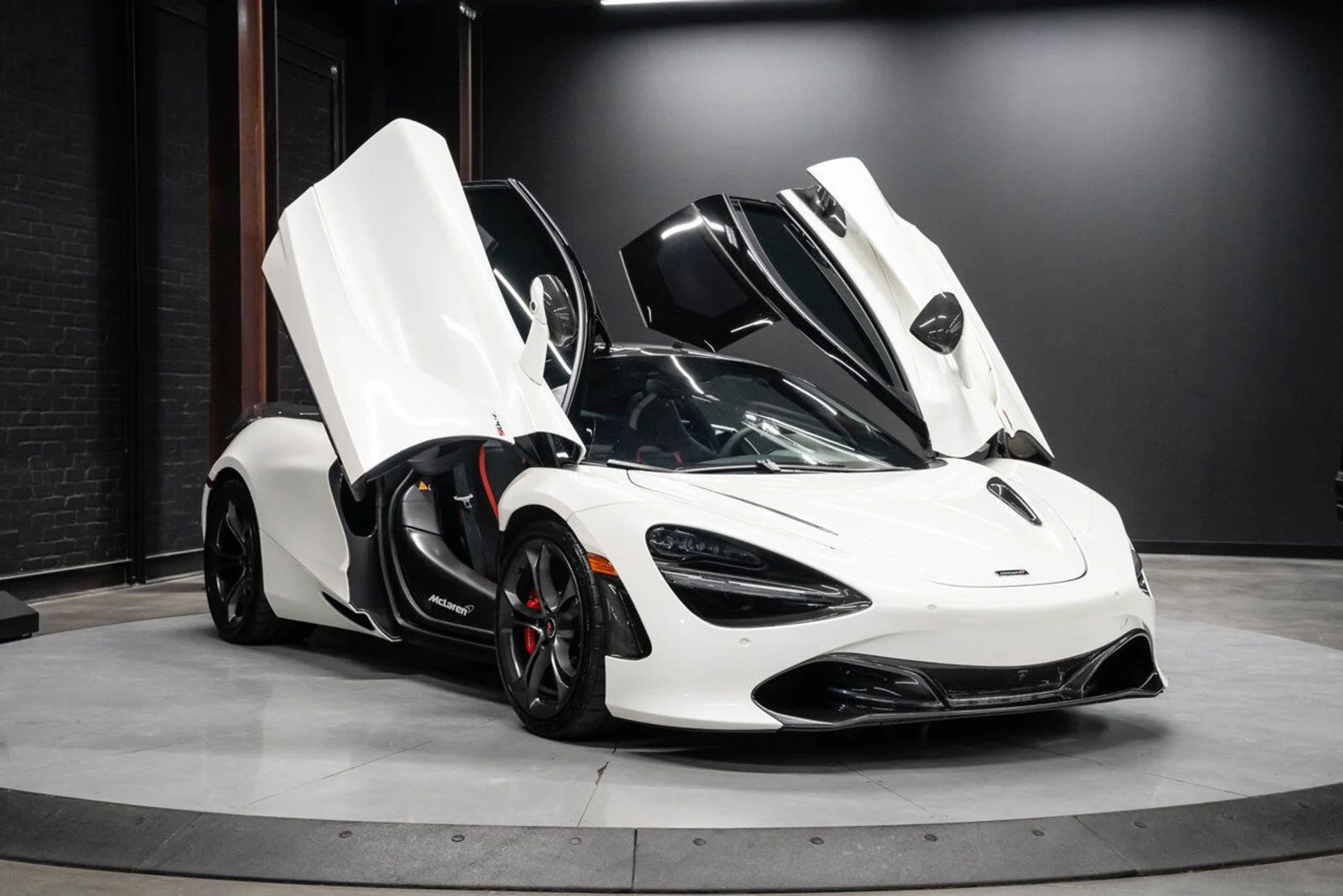 mph003_737176595_mclaren_720s_2018_3731c6d0e5