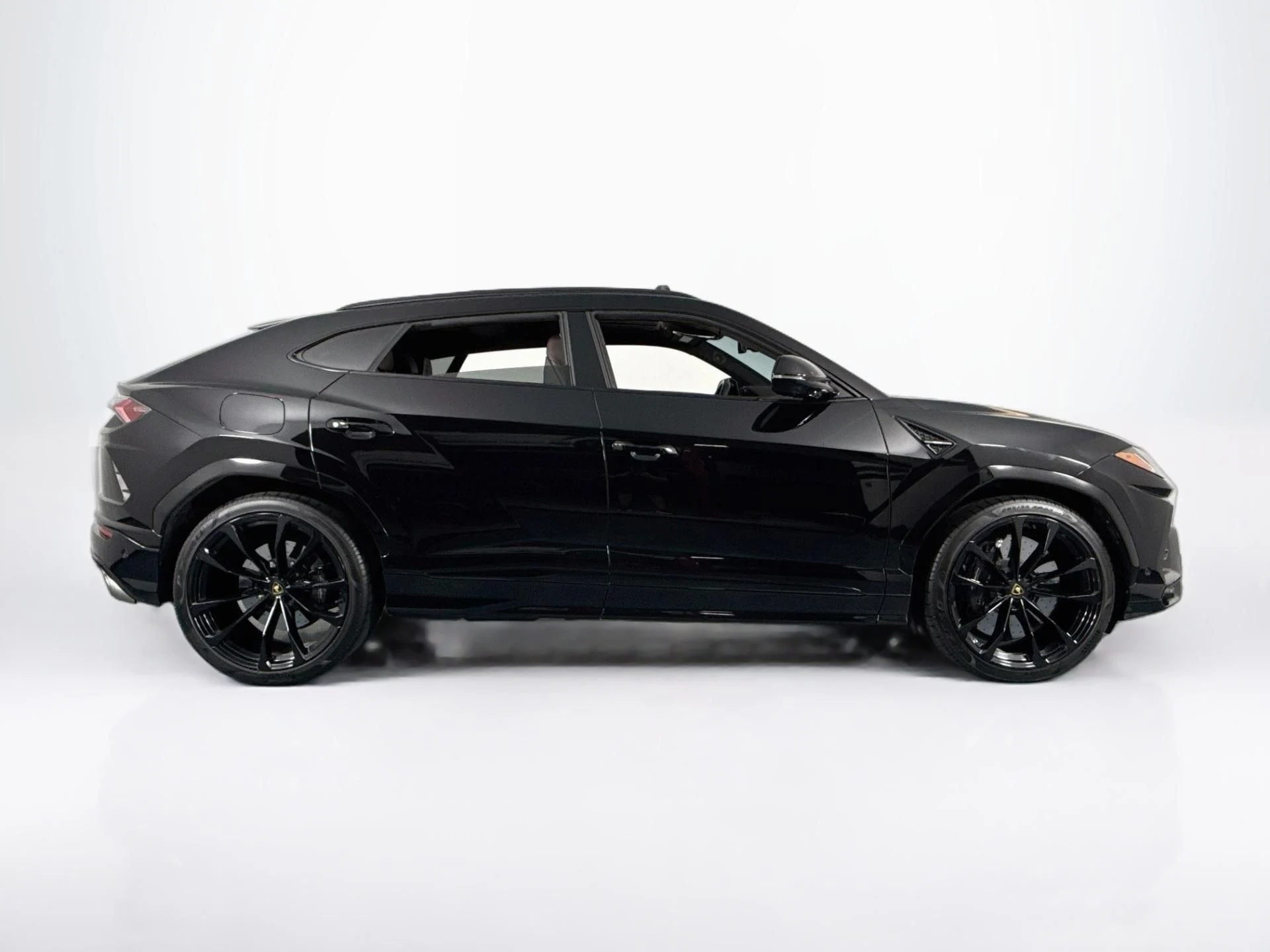 mph003_737909361_Used_2022_Lamborghini_Urus_1786382863_22324163b4