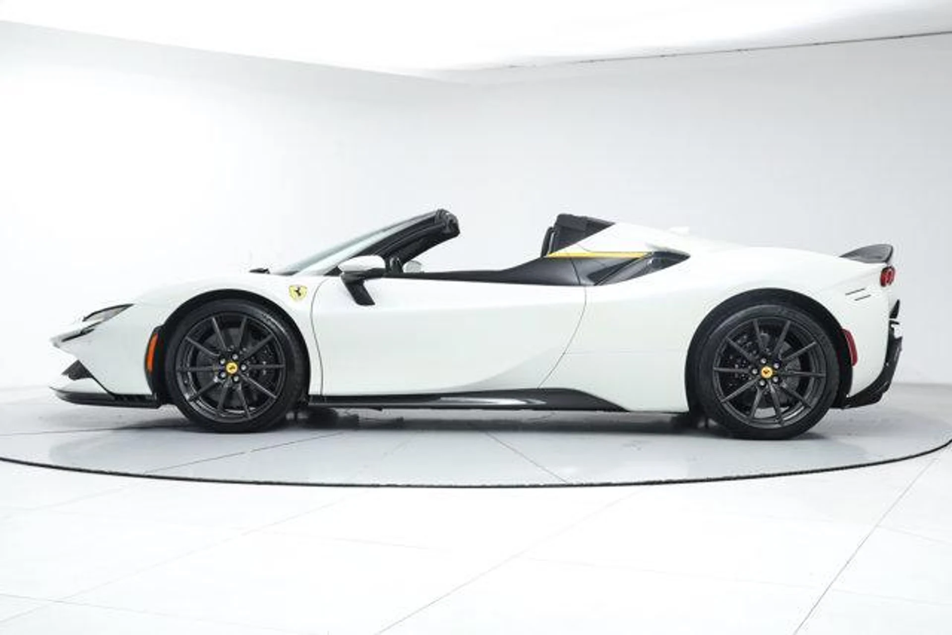 mph003_740339391_4_Oqh_WB_92c_Zie_H_Elj_GM_4w_BD_61_Yy_Q_1268b62f6f