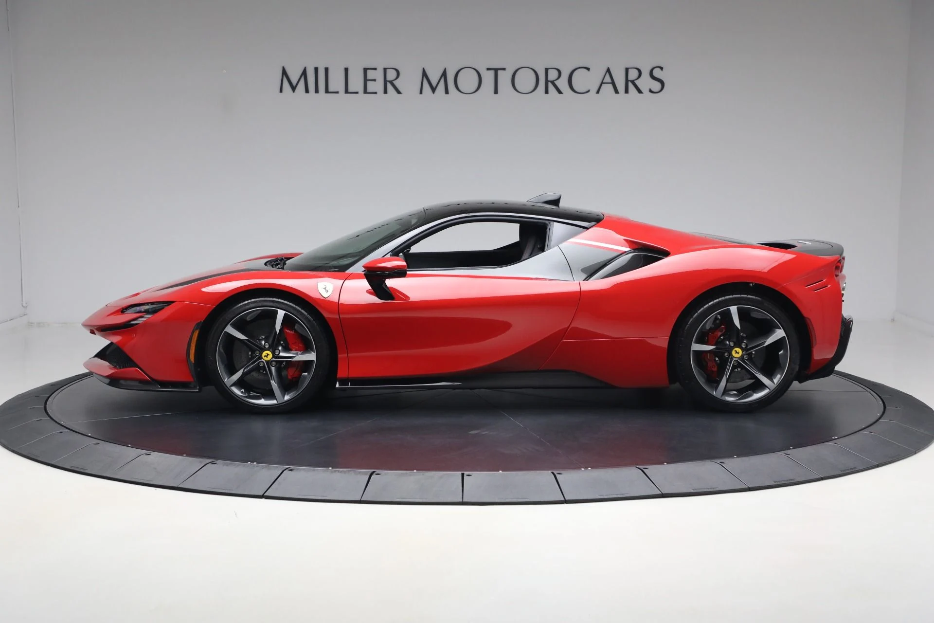 mph003_741807731_Used_2023_Ferrari_SF_90_Stradale_1787320276_5b6ee10420