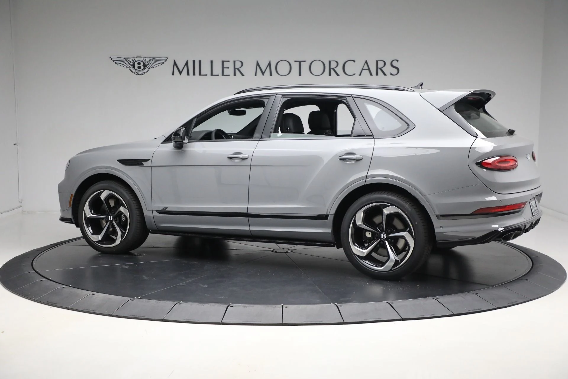 mph003_749596099_New_2024_Bentley_Bentayga_S_V8_6ed79c8e5a