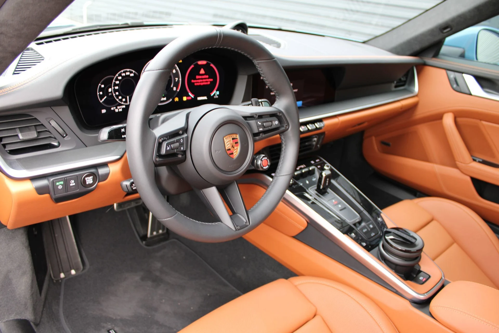 mph003_753040951_9ae161902f79a4b78b886ce3bf846c62_21235775ed