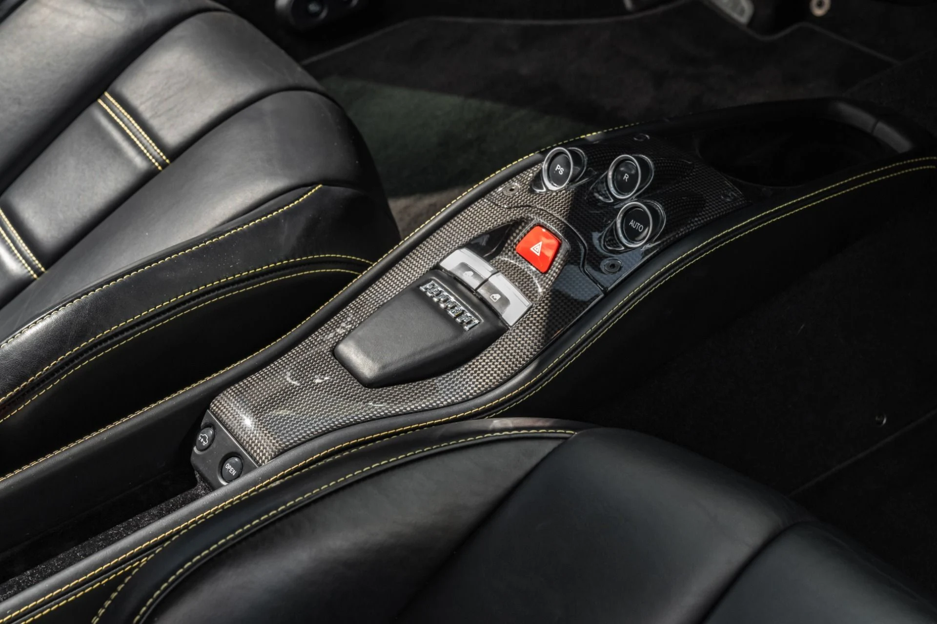 mph003_760043771_Used_2013_Ferrari_458_Italia_Collector_Grade_in_Giallo_Modena_Carbon_1707420389_c98d5dbc78