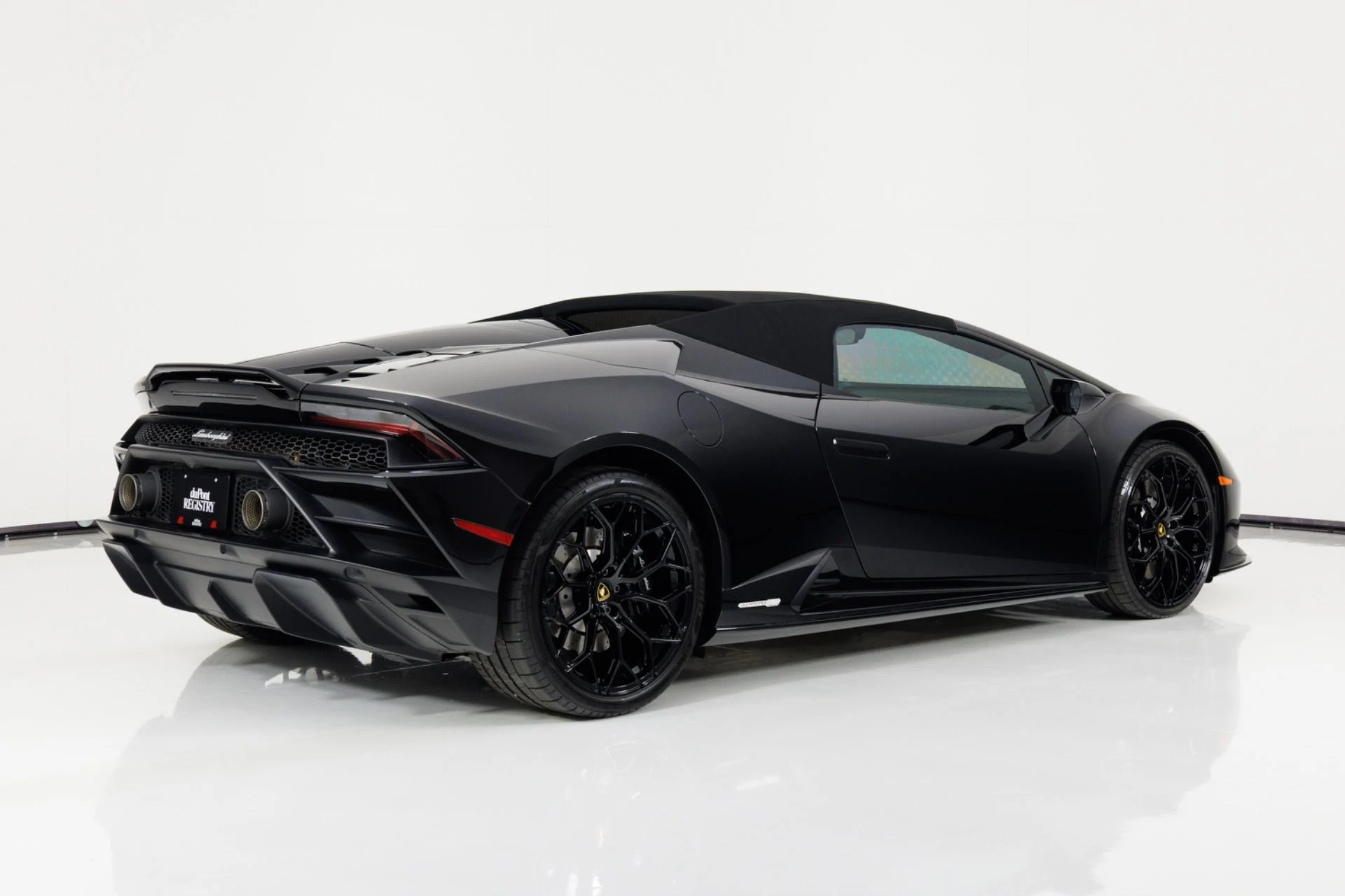 mph003_767187169_Used_2021_Lamborghini_Huracan_EVO_1784066635_c93312e713