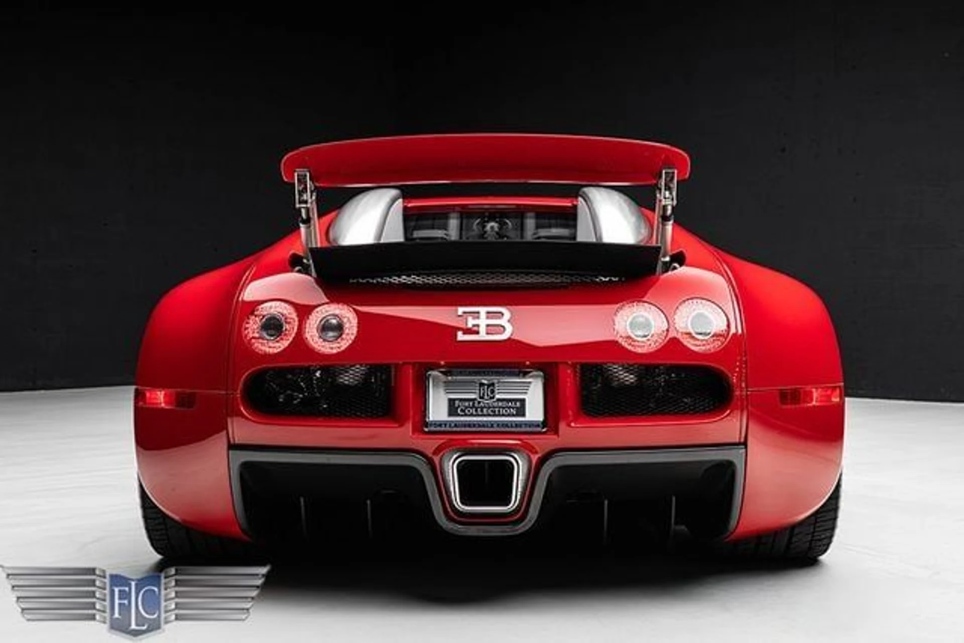mph003_769874689_used_2008_bugatti_veyron_9689_23069704_8_640_5d0bb7c7ac