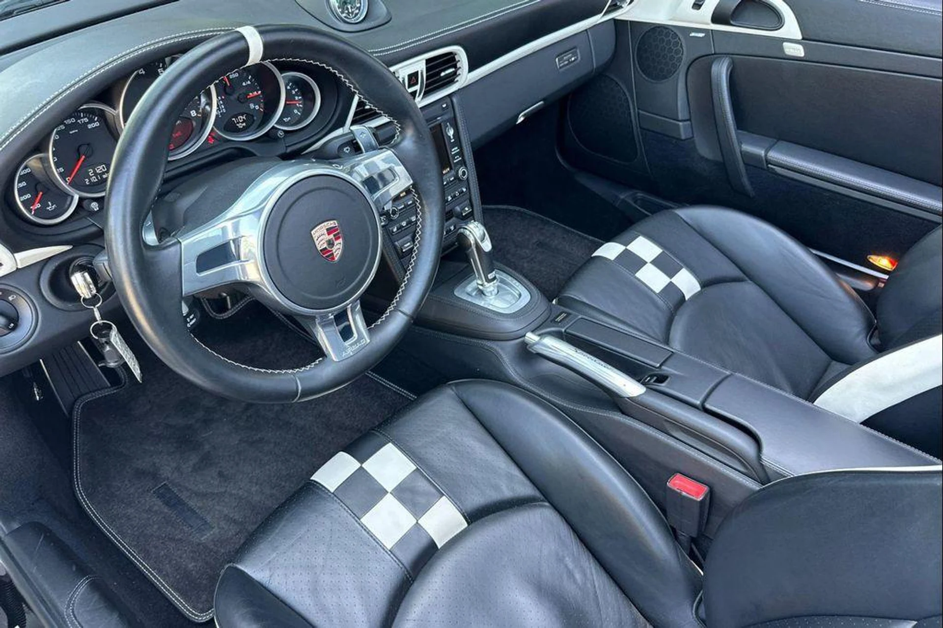 mph003_770837605_Mvcm_O90px_Y_Ly8r_KOF_Mfu_Y_Bd_Mgbg_7b9d861c0c