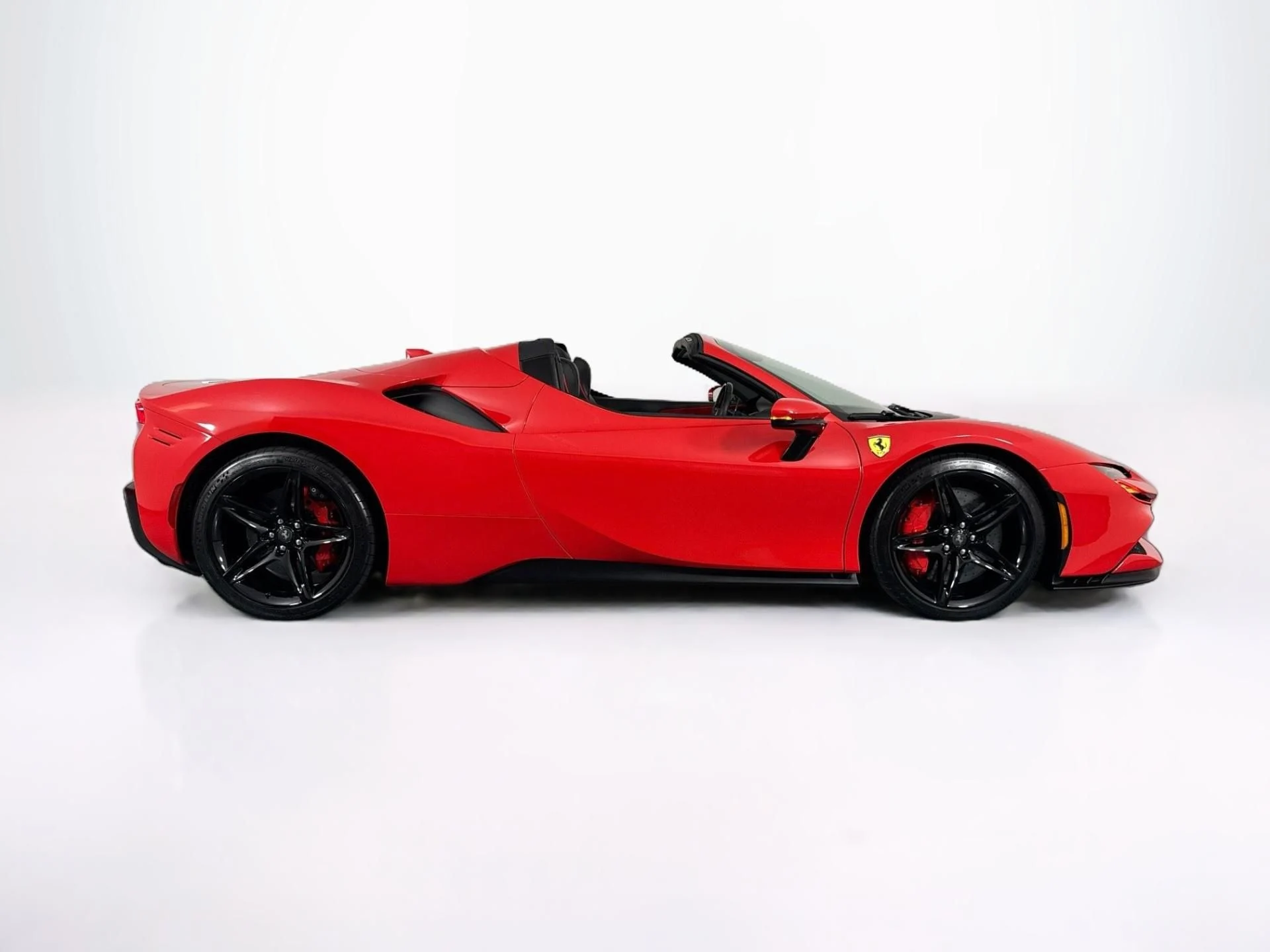 mph003_77459696_Used_2025_Ferrari_SF_90_Spider_1784143783_0ee43cbc0f