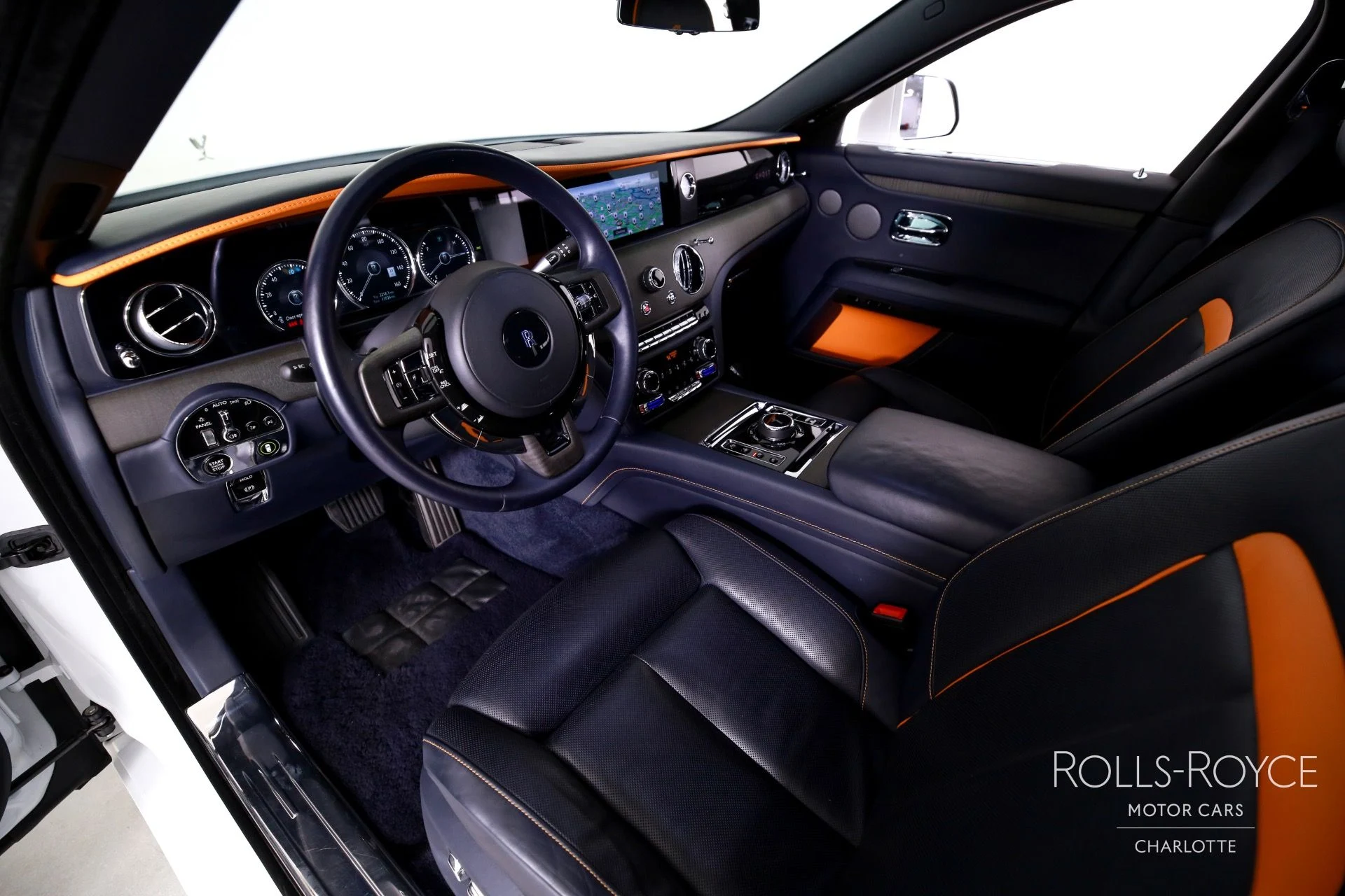 mph003_780519308_Used_2022_Rolls_Royce_Ghost_1755181543_15b9bac255