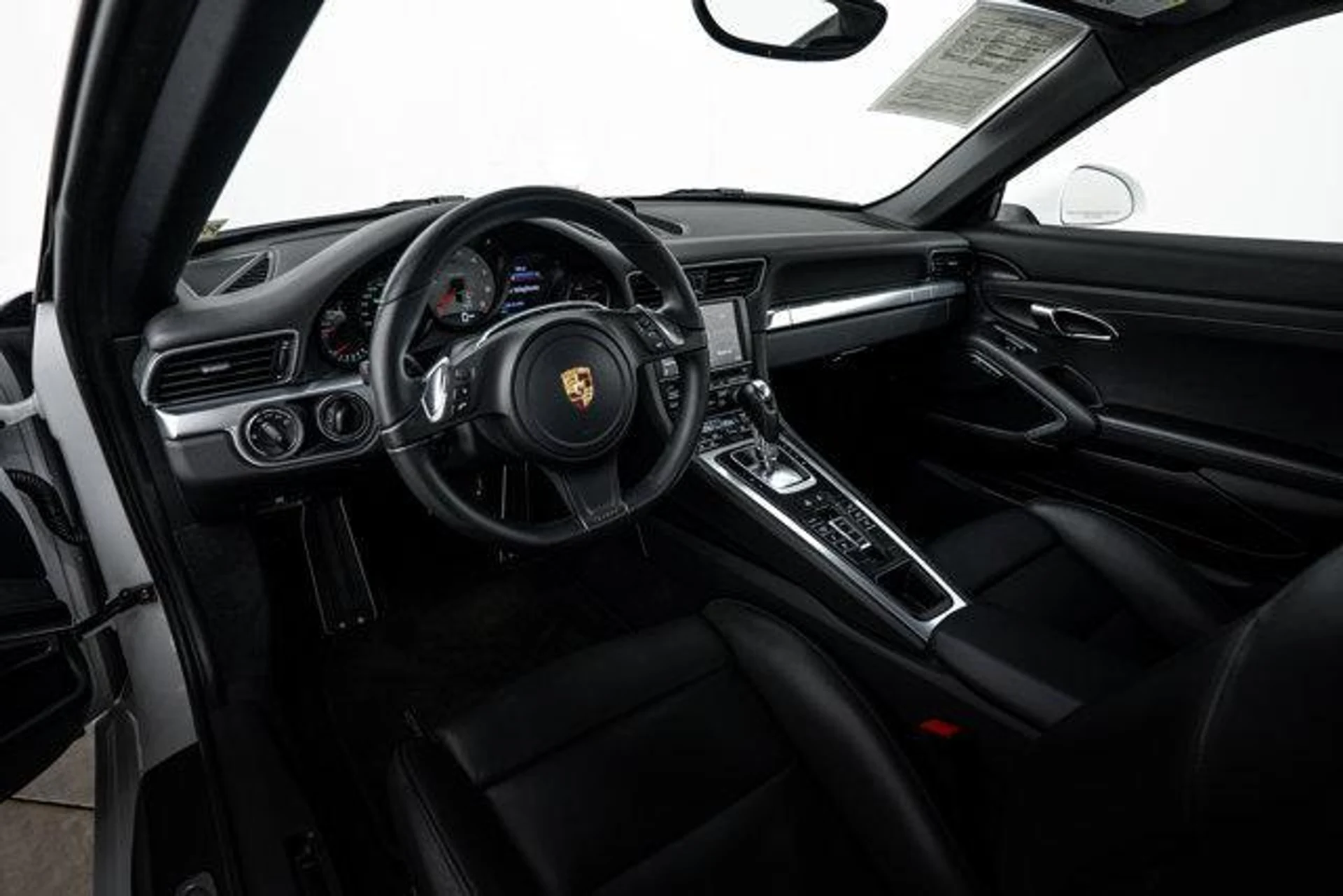 mph003_783464578_g_P7_24_Ya_Ct_VF_Sy_U0xmne_U27r4_5debca08cb