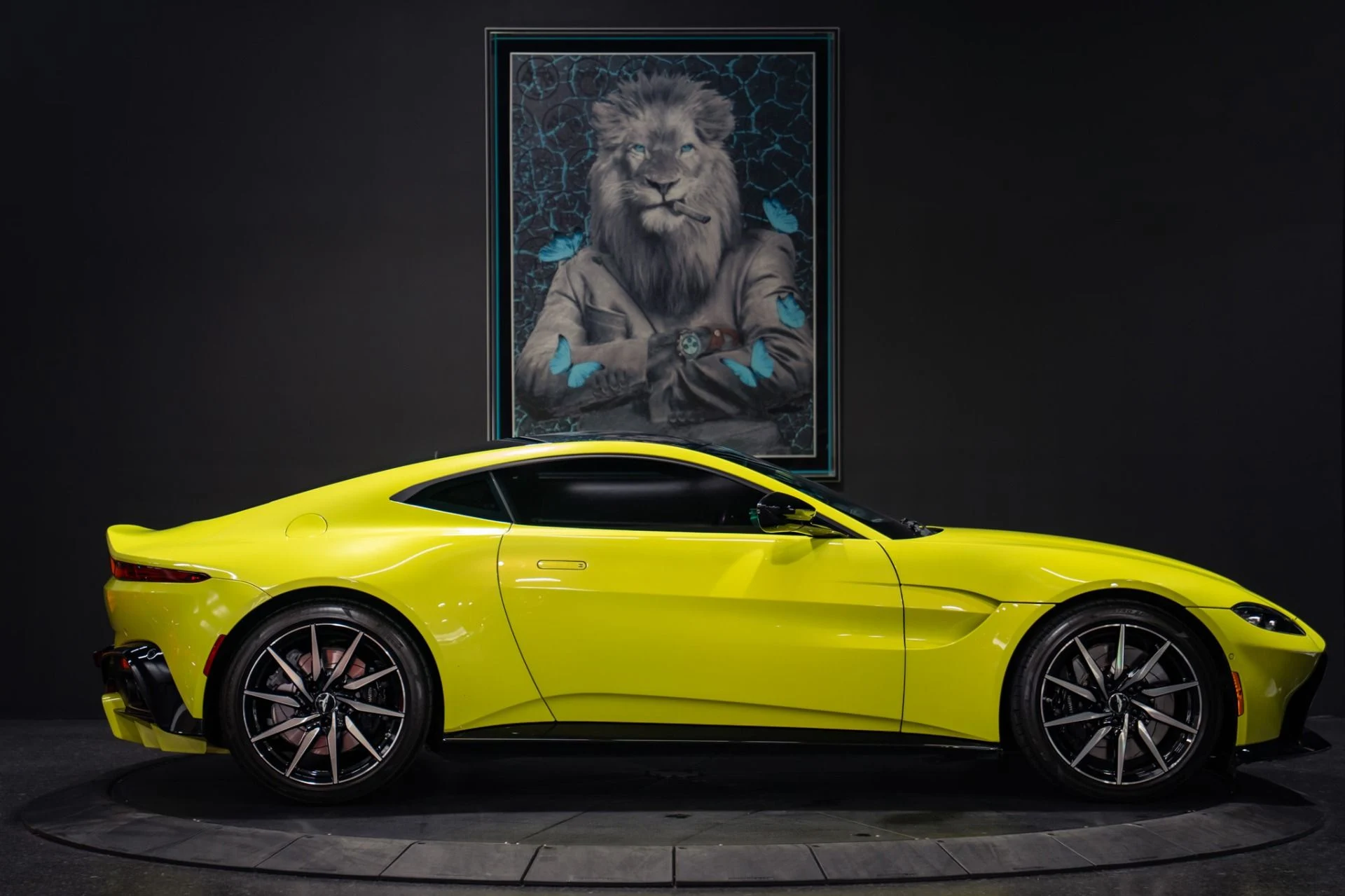 mph003_793455663_Used_2019_Aston_Martin_Vantage_Paint_Matched_Interior_Trim_1785943447_bfd79410e8
