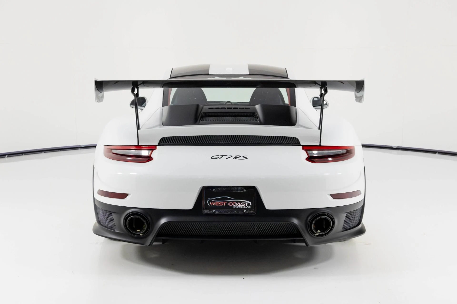 mph003_795943048_Used_2018_Porsche_911_GT_2_RS_1763501265_df387970b7