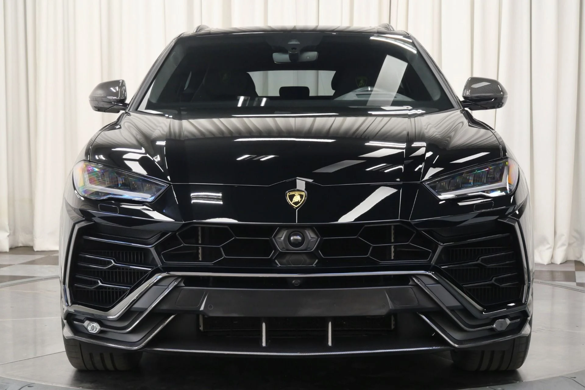 mph003_797997580_Used_2022_Lamborghini_Urus_1761576878_c7e2e0eb54