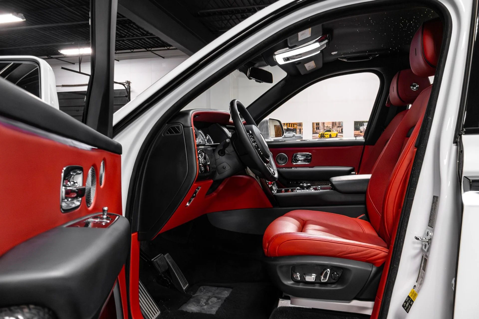 mph003_815853281_Used_2021_Rolls_Royce_Cullinan_Base_1770246815_3c2f73971c