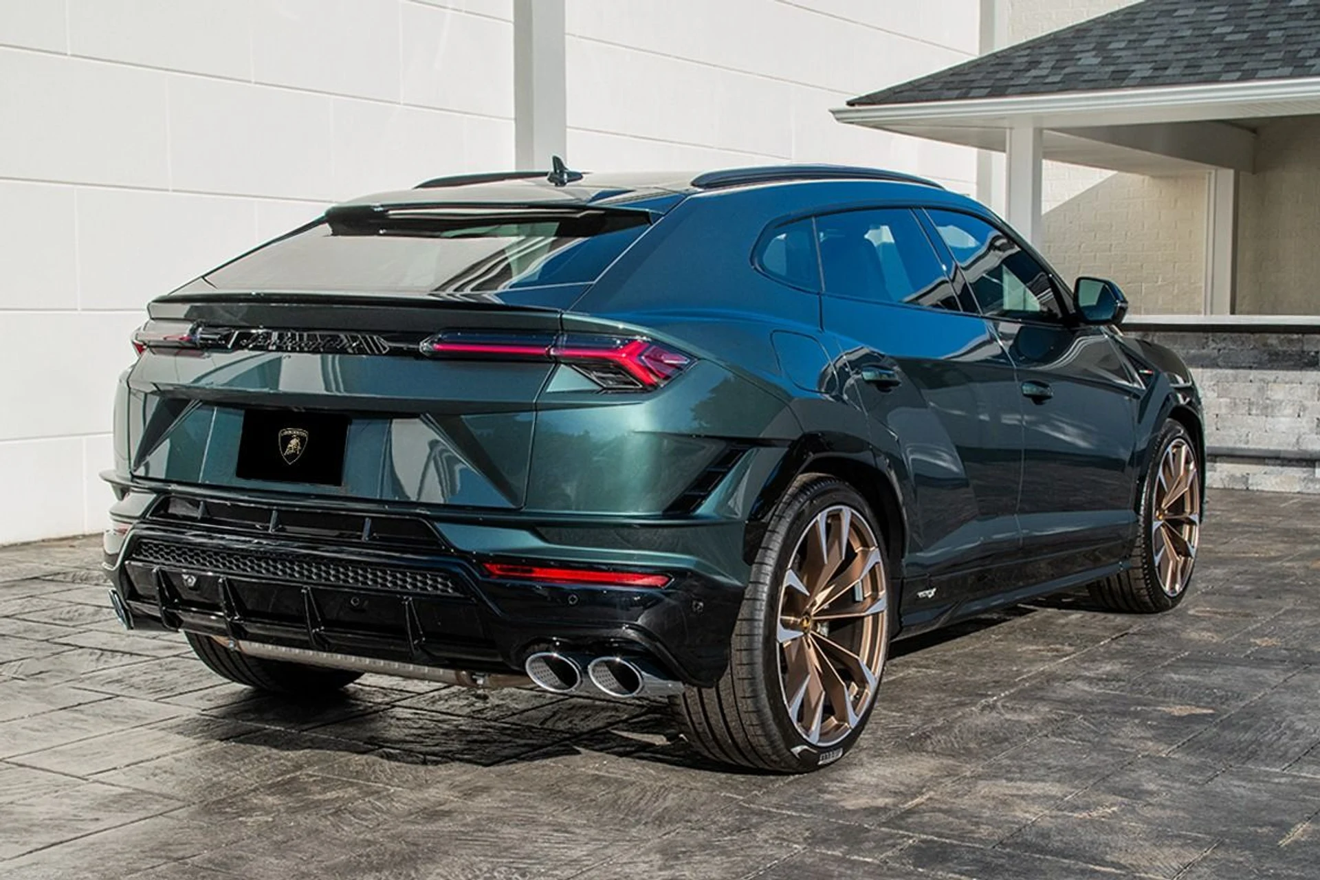 mph003_816908583_Used_2024_Lamborghini_Urus_S_1769870787_c975e660ee