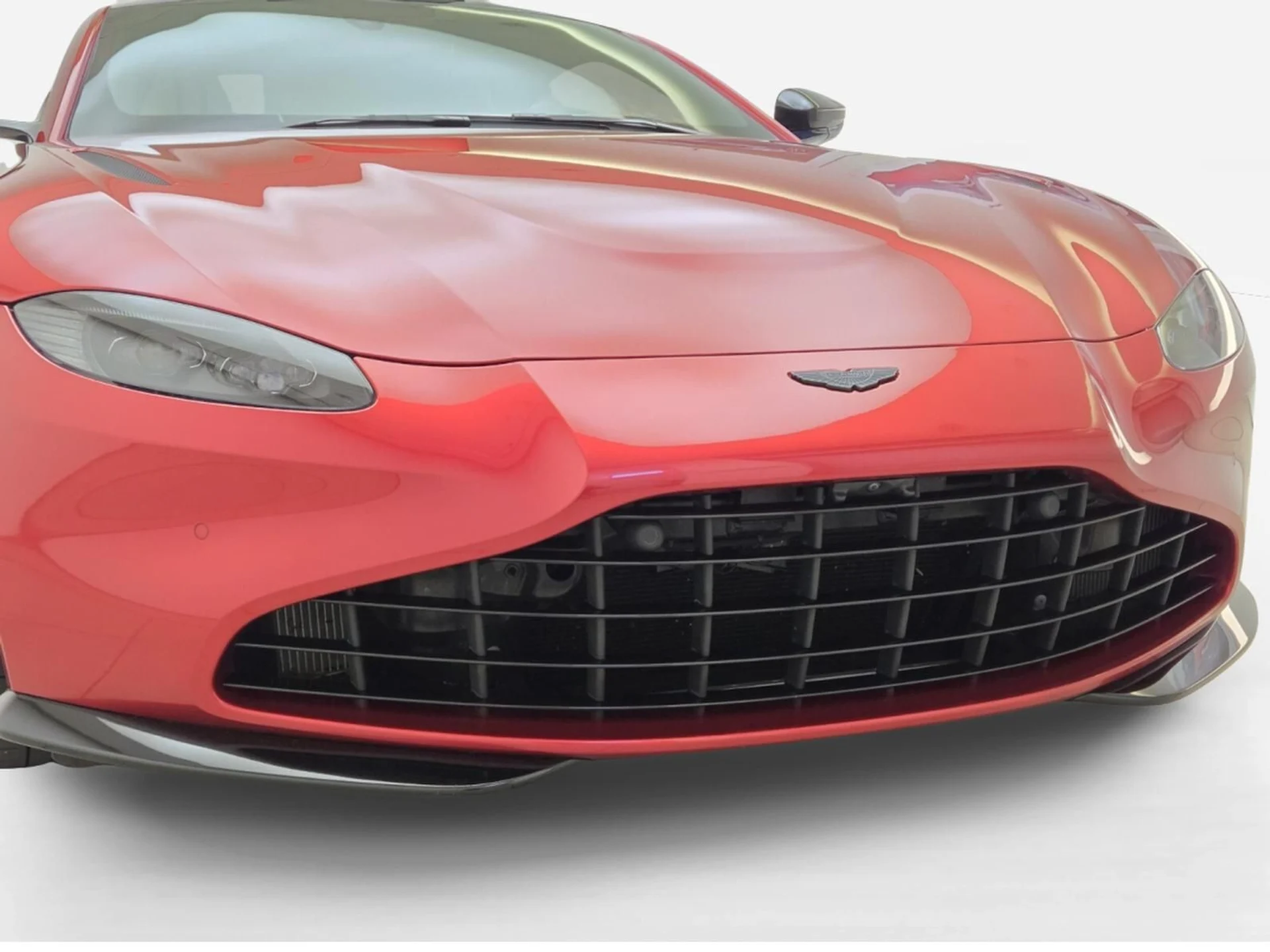 mph003_8183841_Used_2023_Aston_Martin_Vantage_1784266984_36e7440bd6
