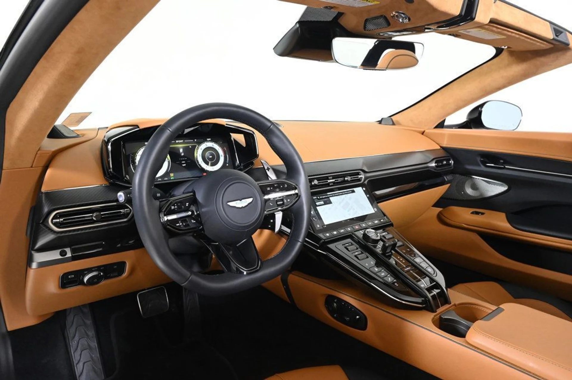 mph003_839673319_used_2026_aston_martin_vantage_base_11350_22991010_3_1024_48db6fc9d3