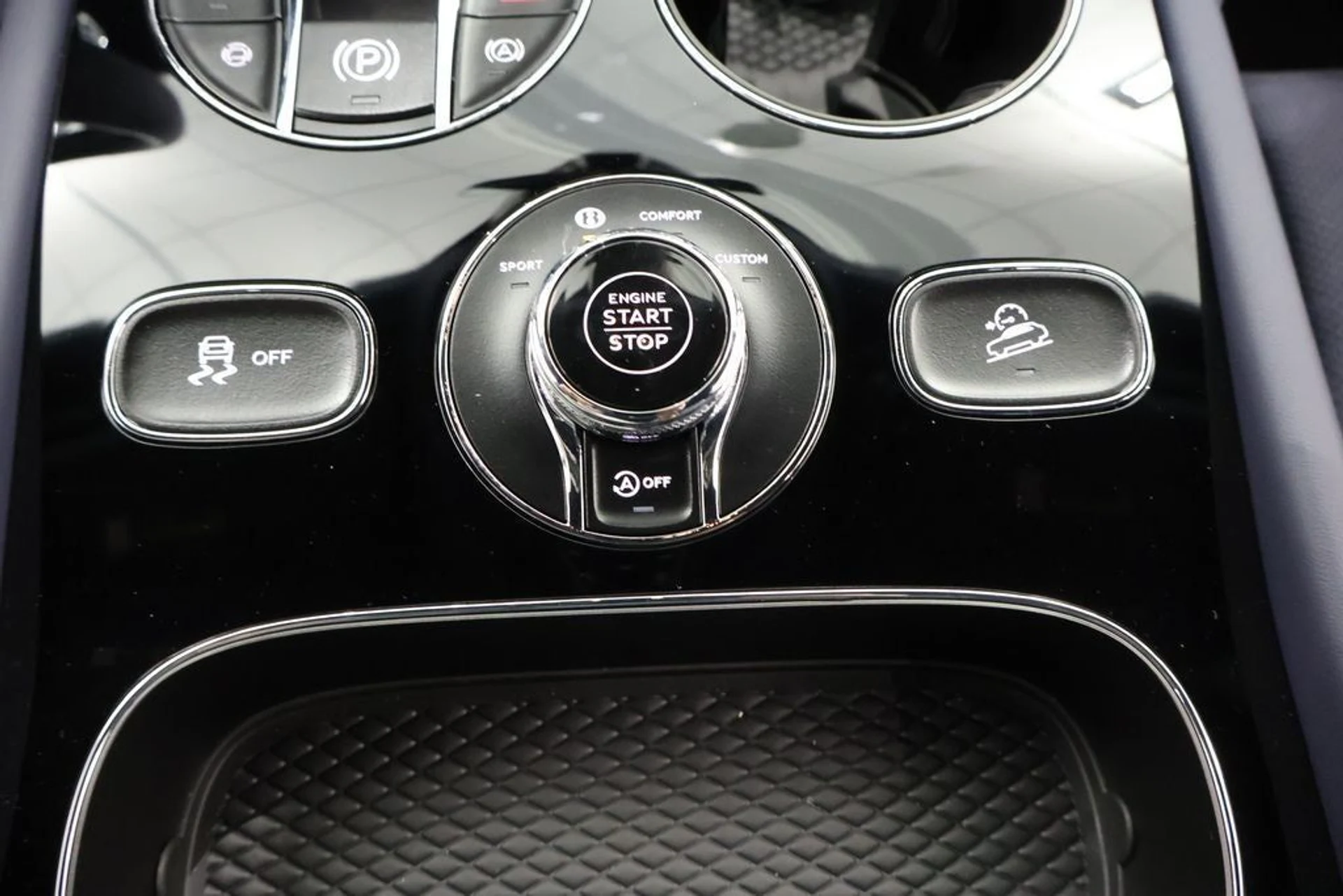 mph003_842909773_28_447a8aeb3f