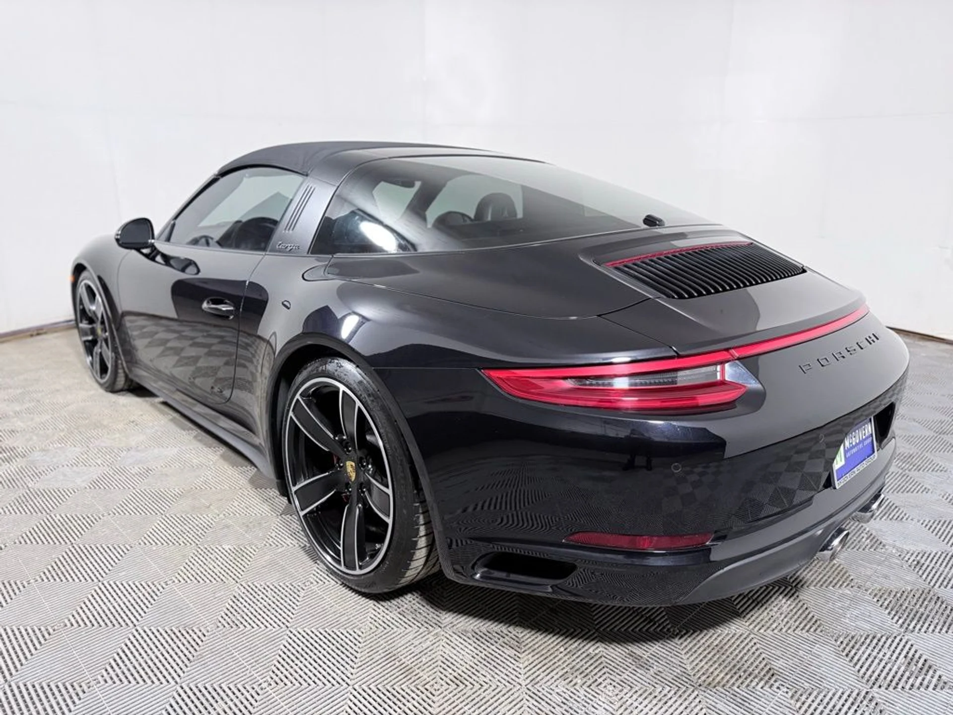 mph003_855470982_dfa10dbbfdf1d039af8892bd41816b67x_eac4c0f300