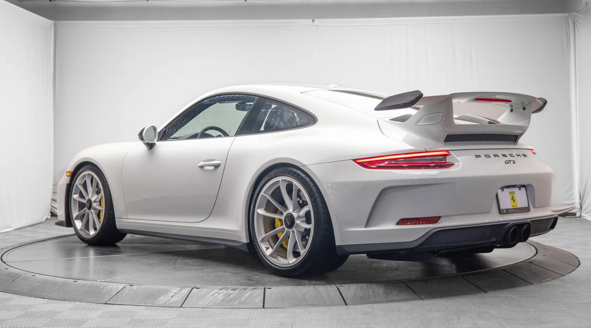 mph003_85965160_Used_2018_Porsche_911_GT_3_1755332366_6d0961c1a2