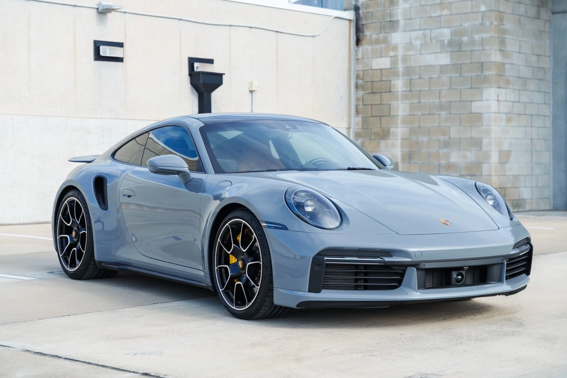 mph003_862200609_Used_2024_Porsche_911_Turbo_S_1786490224_b60d4017e9